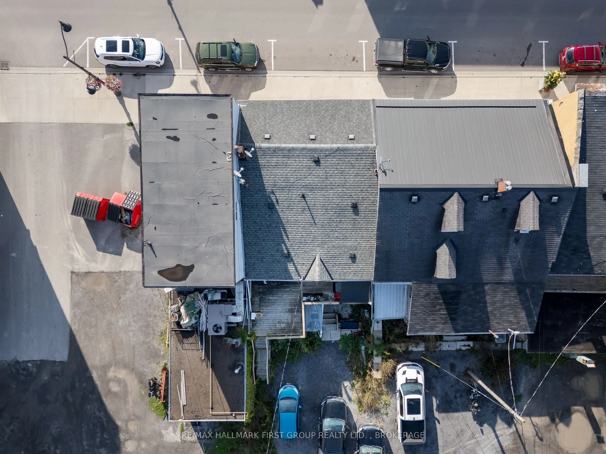 19/21 Dundas Street W