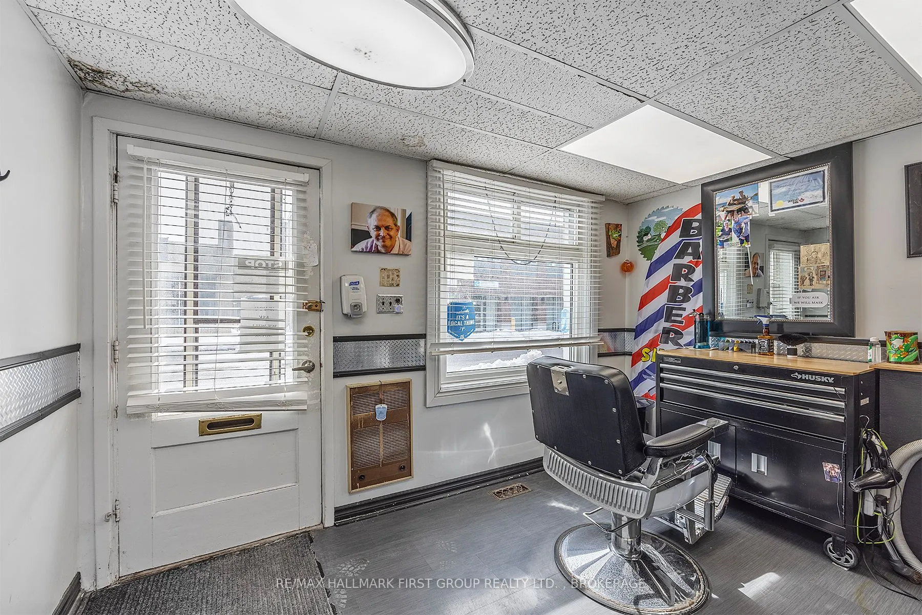 19/21 Dundas Street W