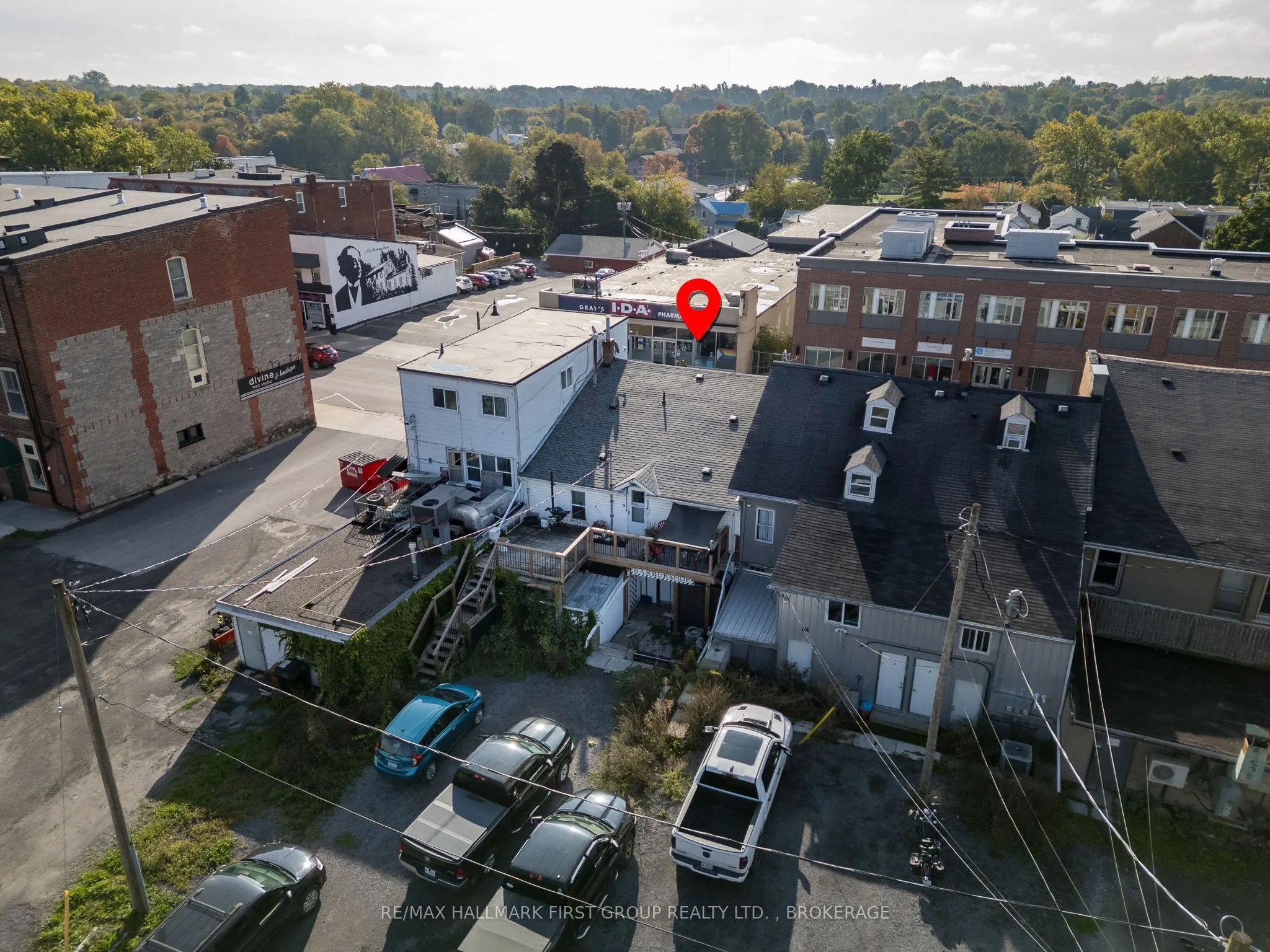 19/21 Dundas Street W