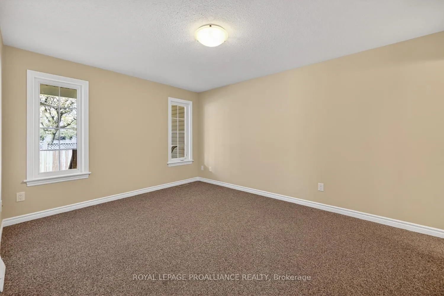 157 Steacy Gardens E
