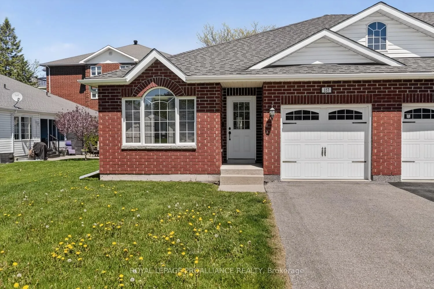 157 Steacy Gardens E