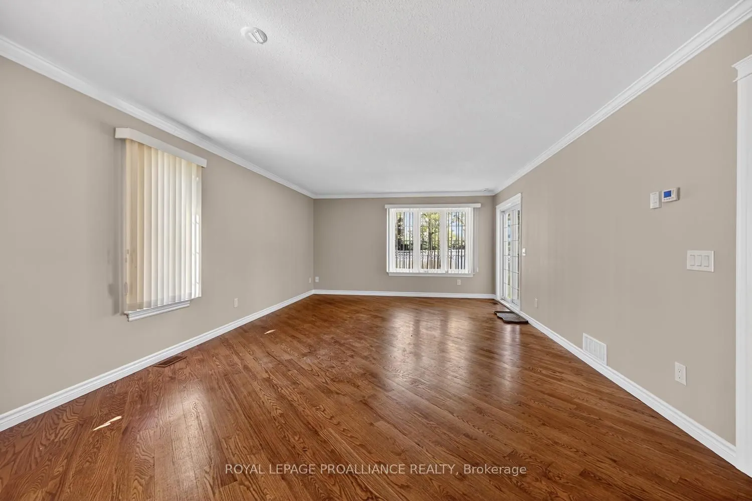 157 Steacy Gardens E