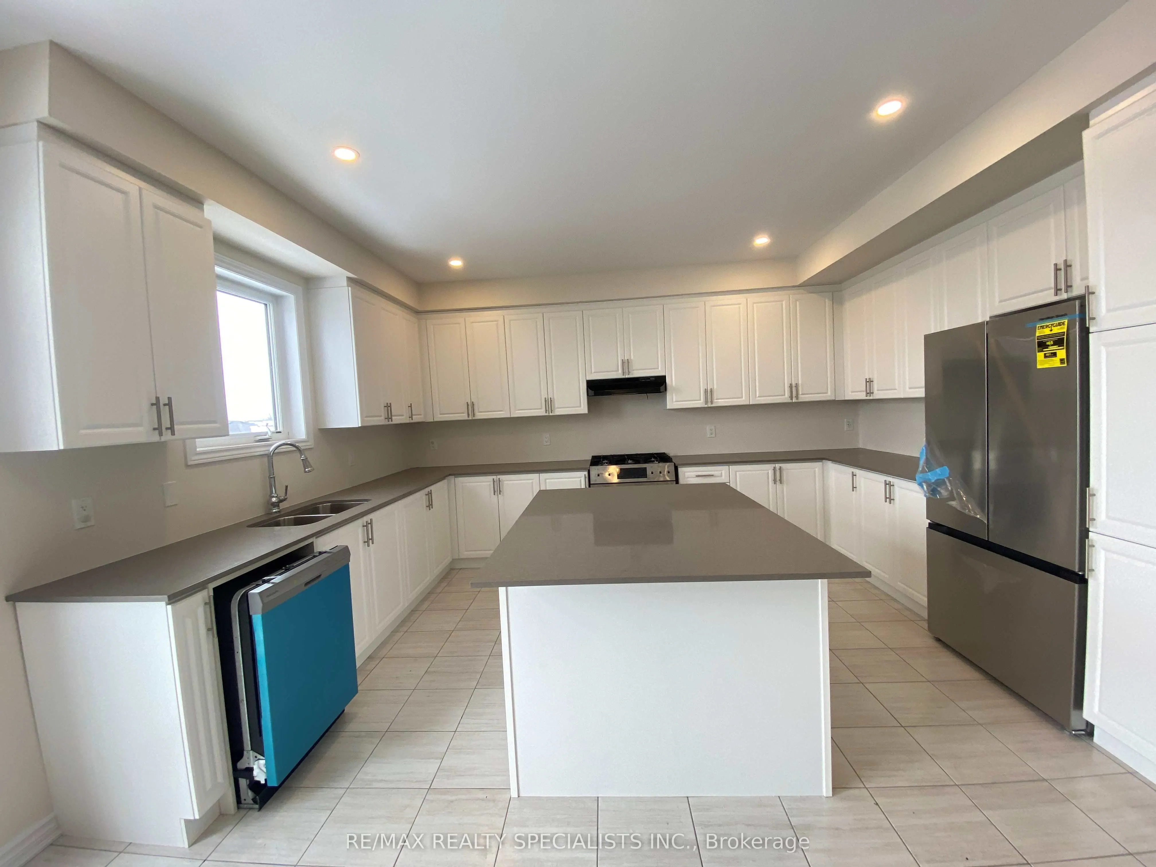 17 Oriole Crescent