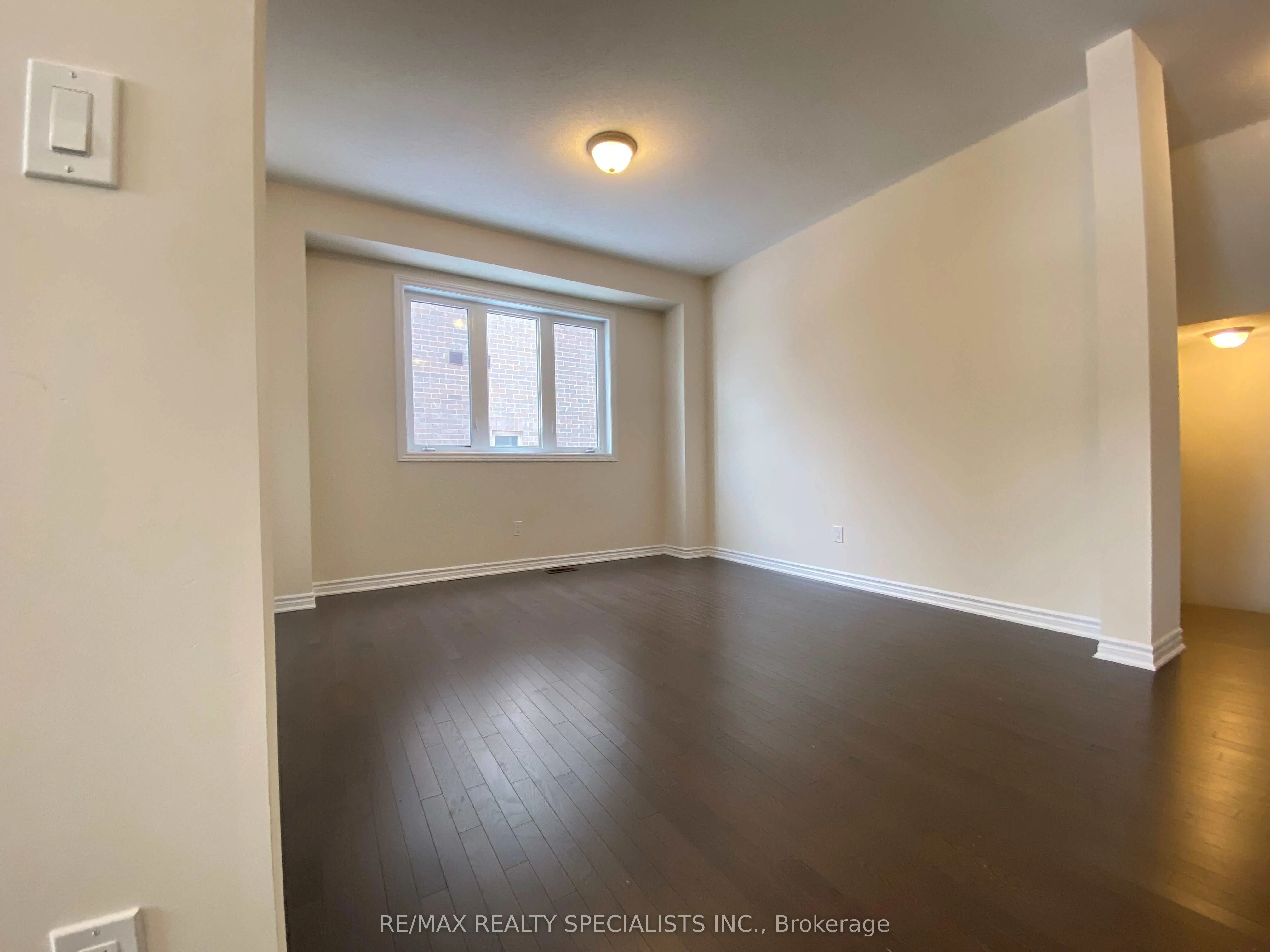 17 Oriole Crescent