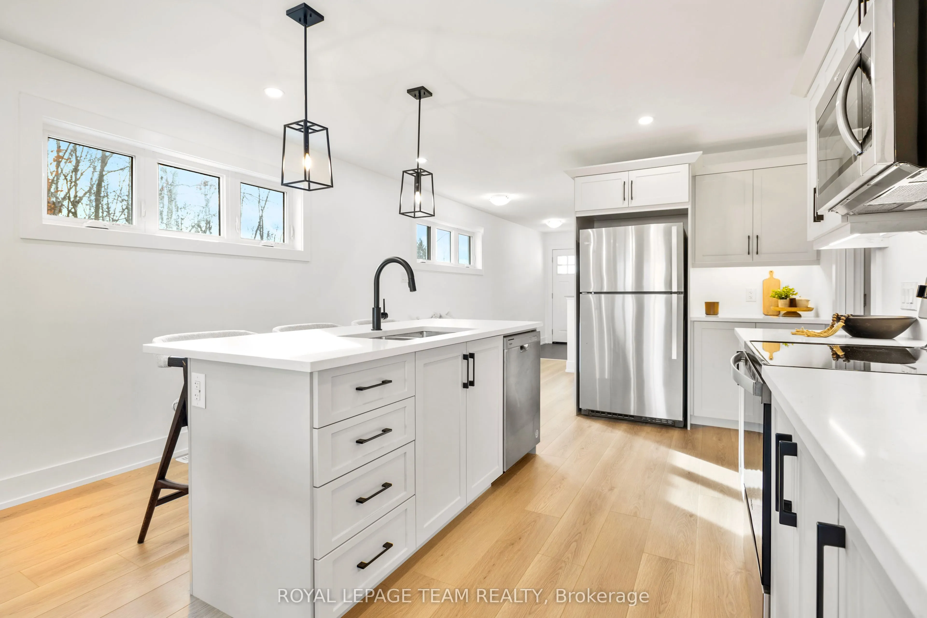 52 Whitcomb Crescent