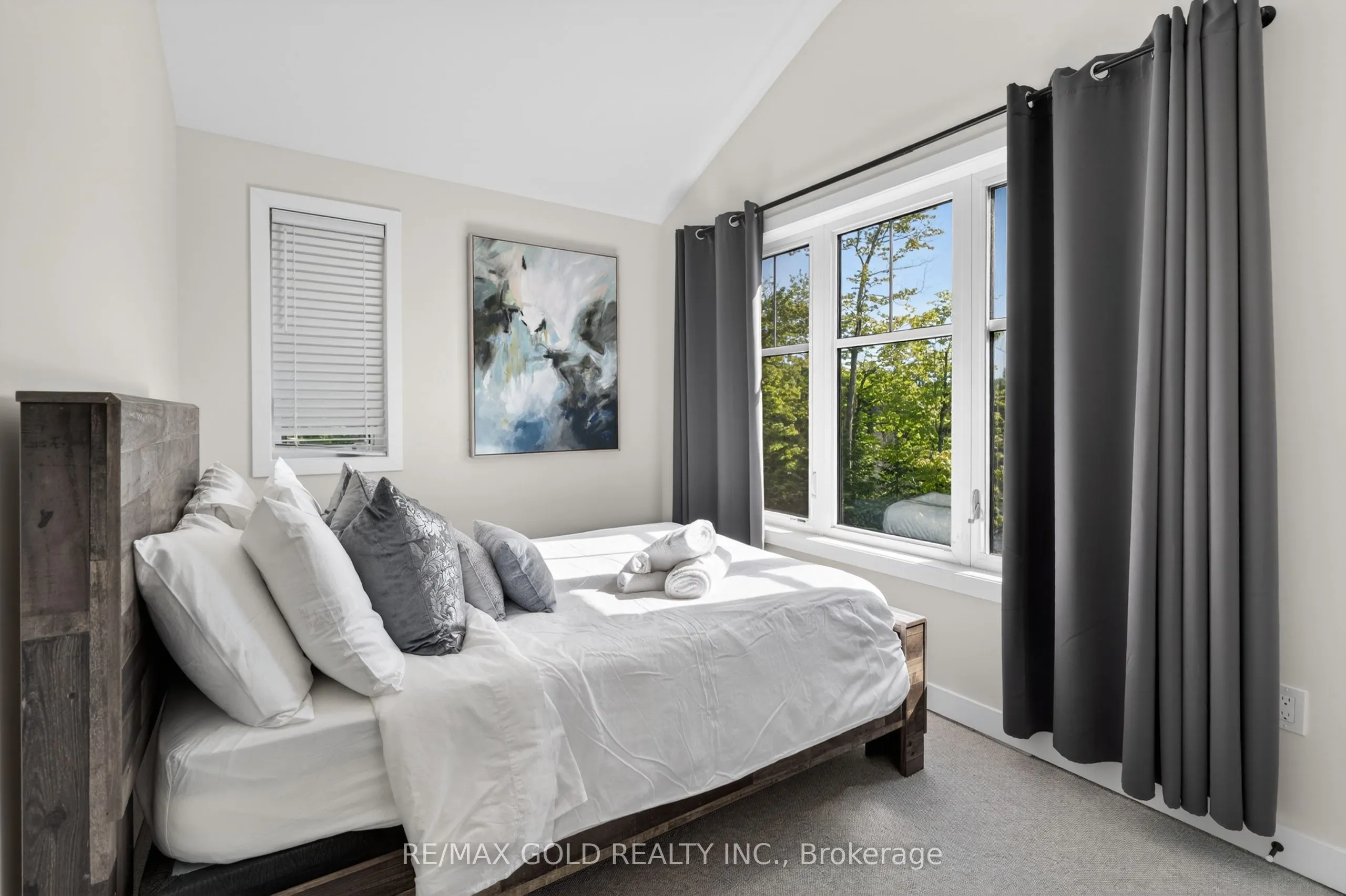 1011 Ridgeline Drive #3