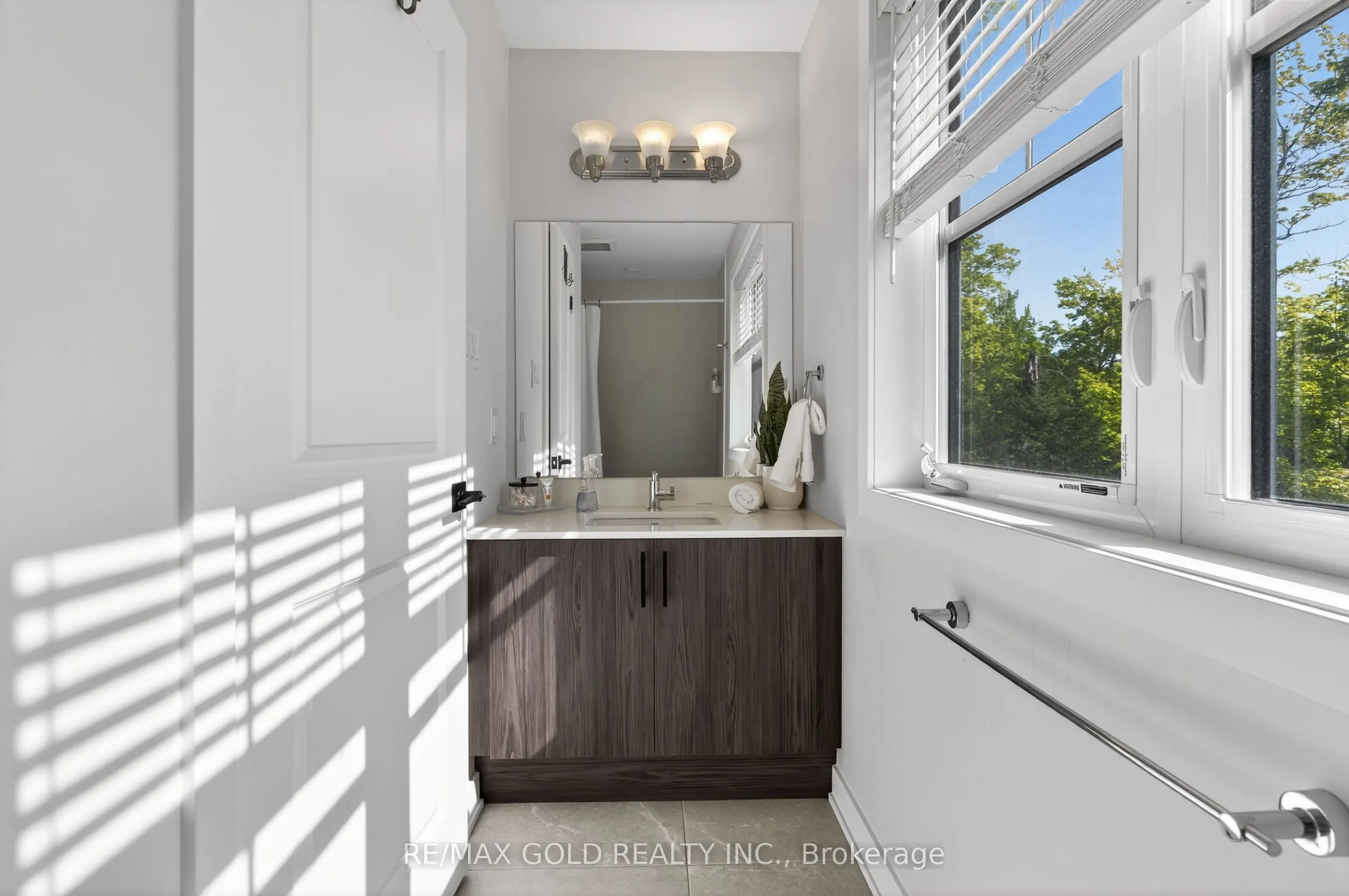 1011 Ridgeline Drive #3