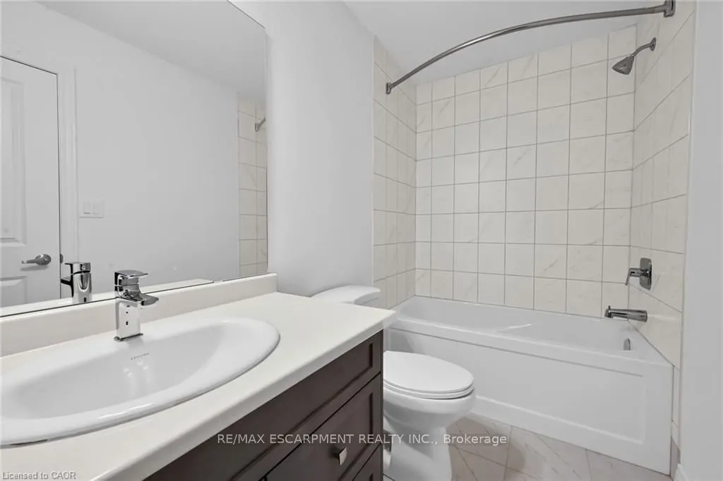 120 COURT Drive #35