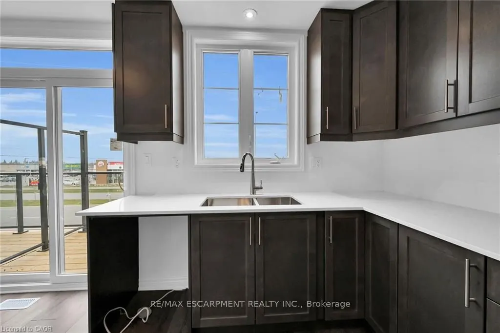 120 COURT Drive #35