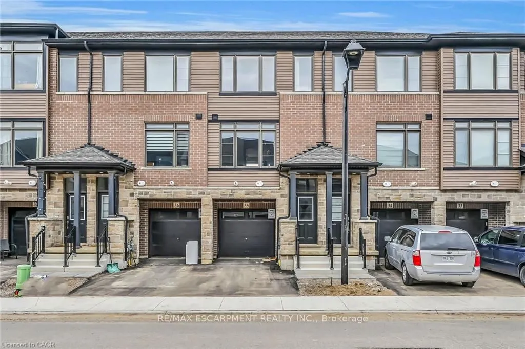 120 COURT Drive #35