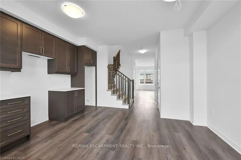 120 COURT Drive #35