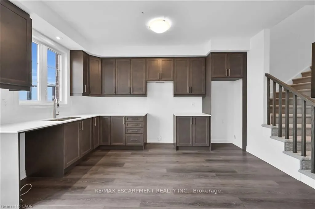 120 COURT Drive #35