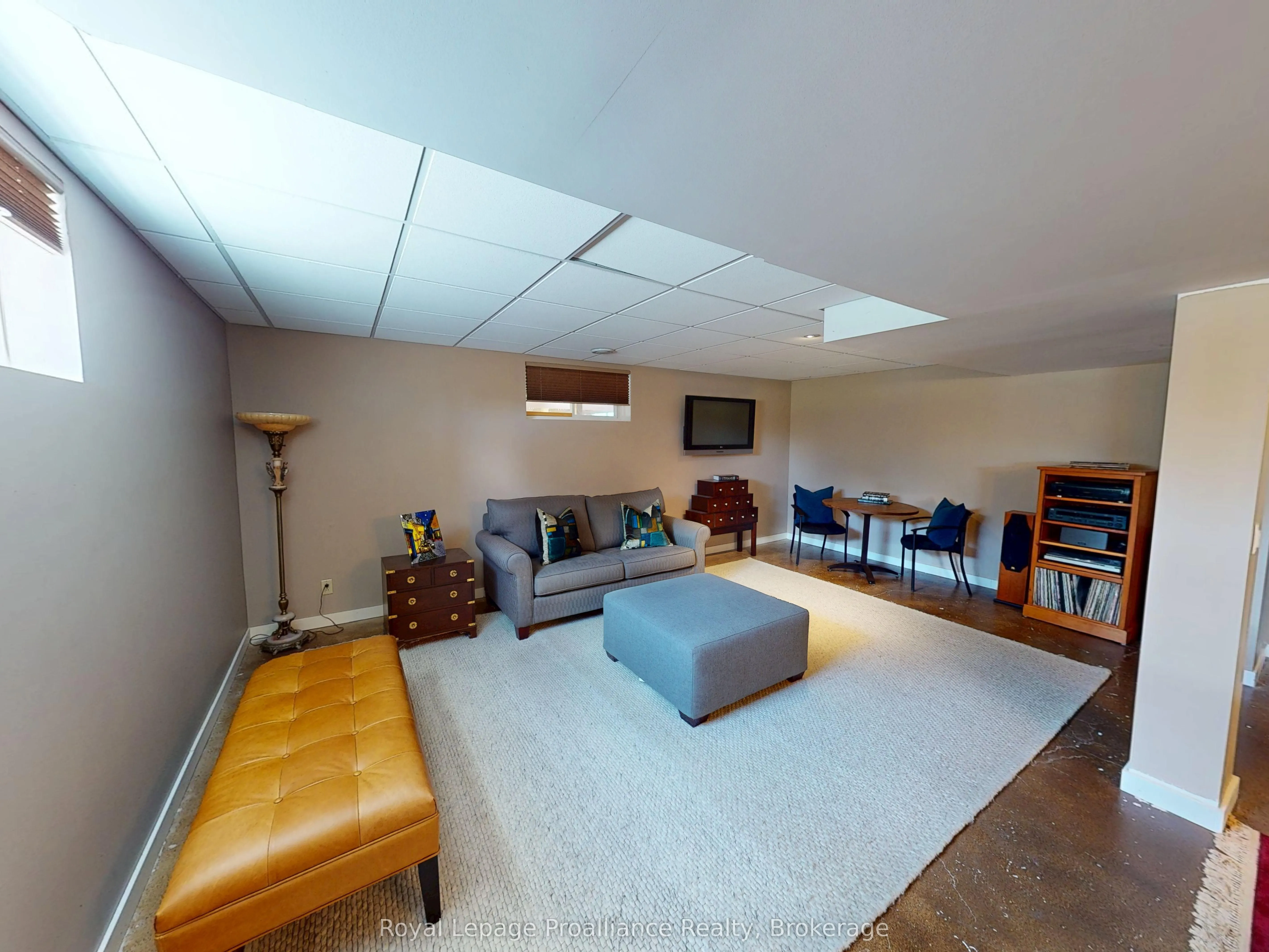 100 Bay Breeze Street