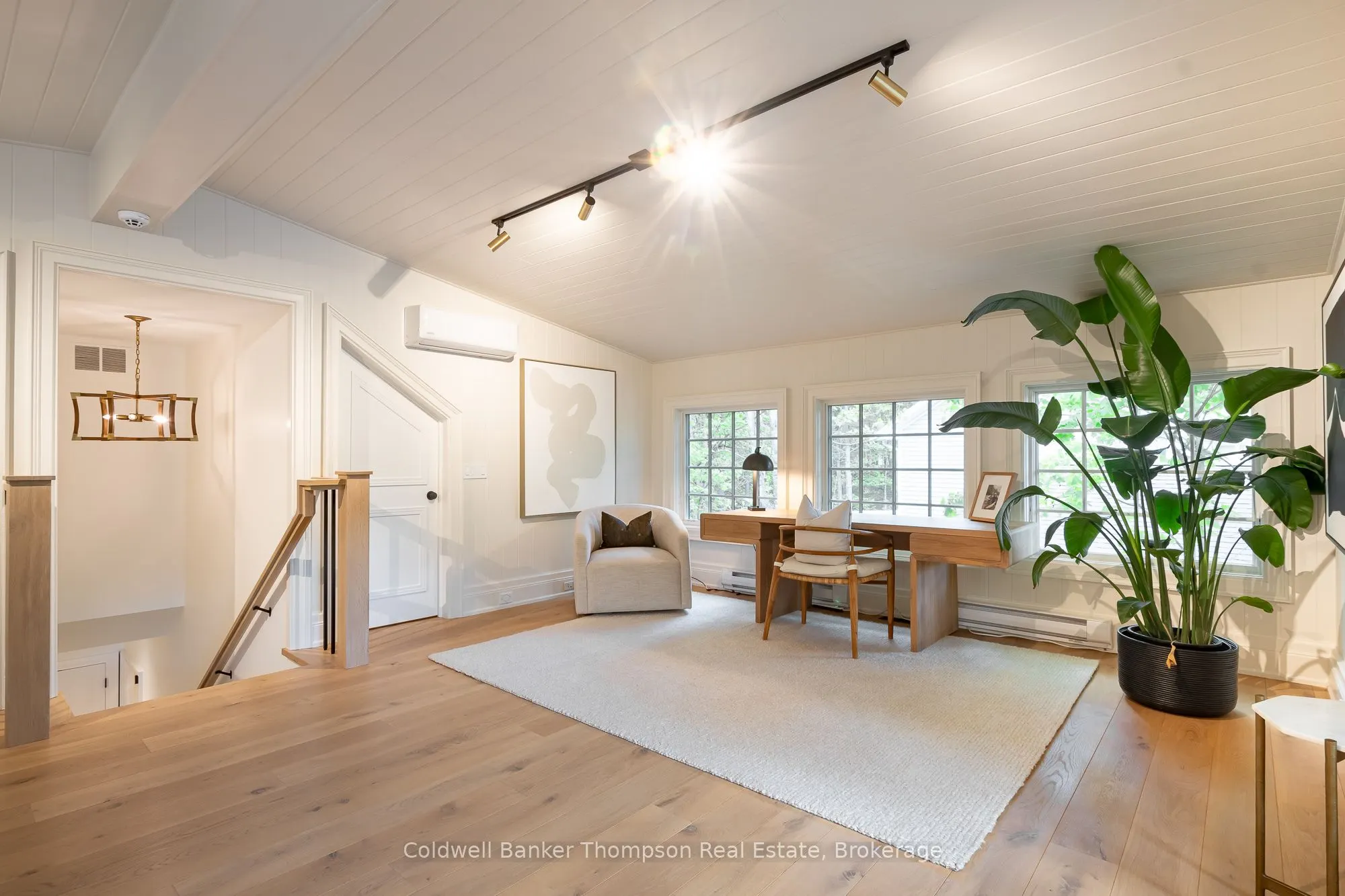19 Silver Oaks Crescent