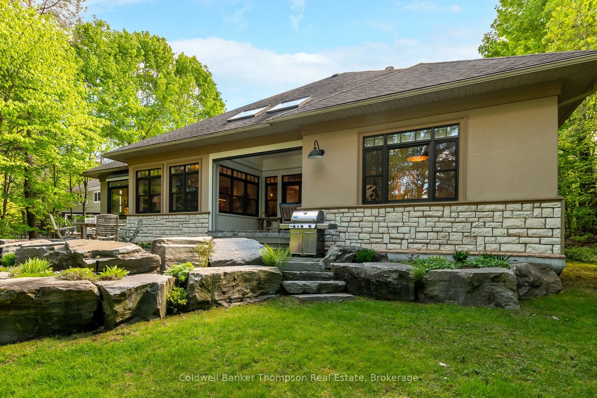 19 Silver Oaks Crescent