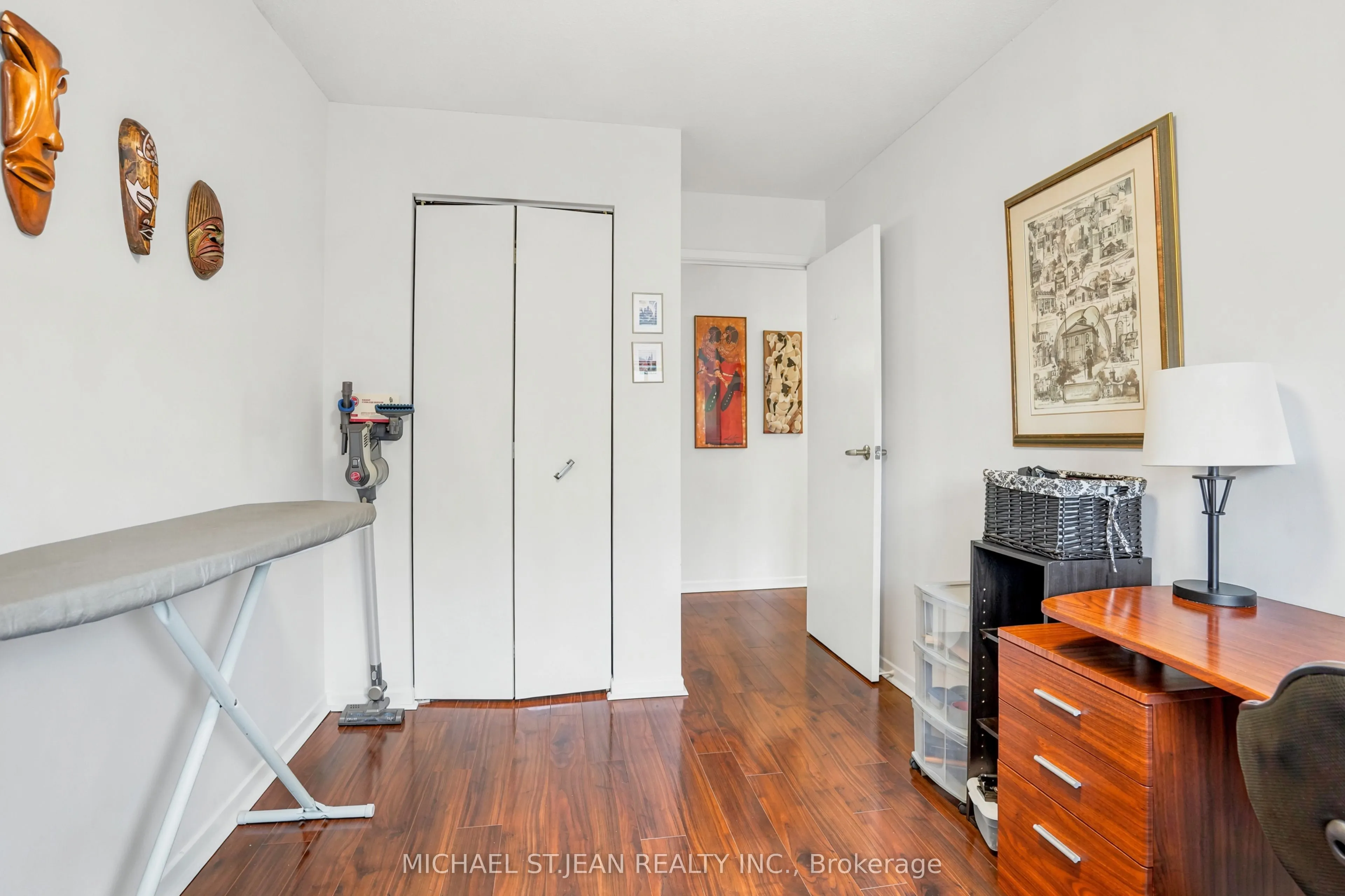23 Main Street #404