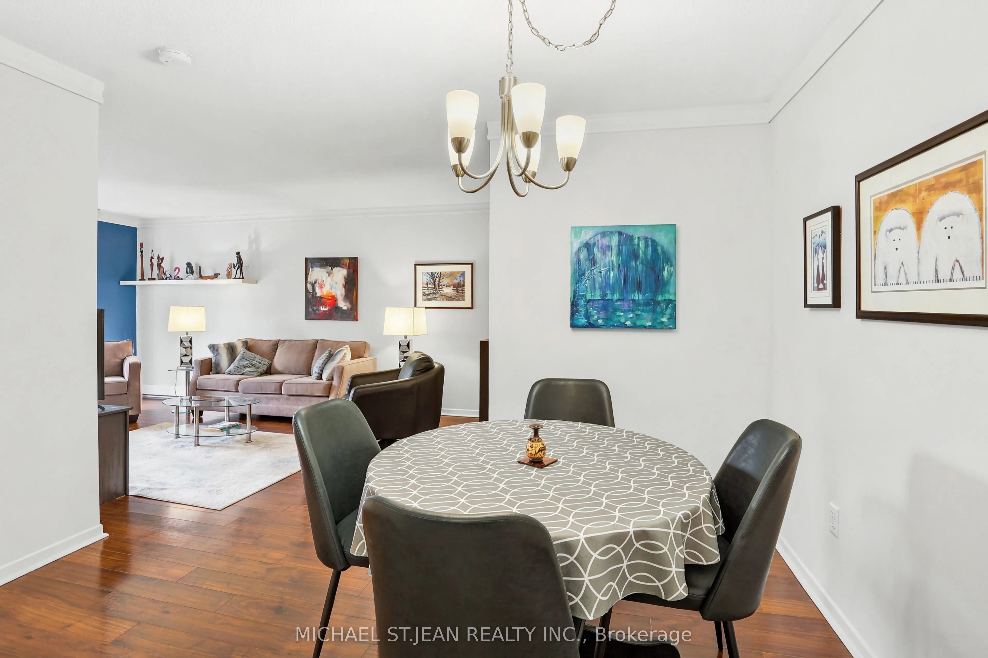 23 Main Street #404