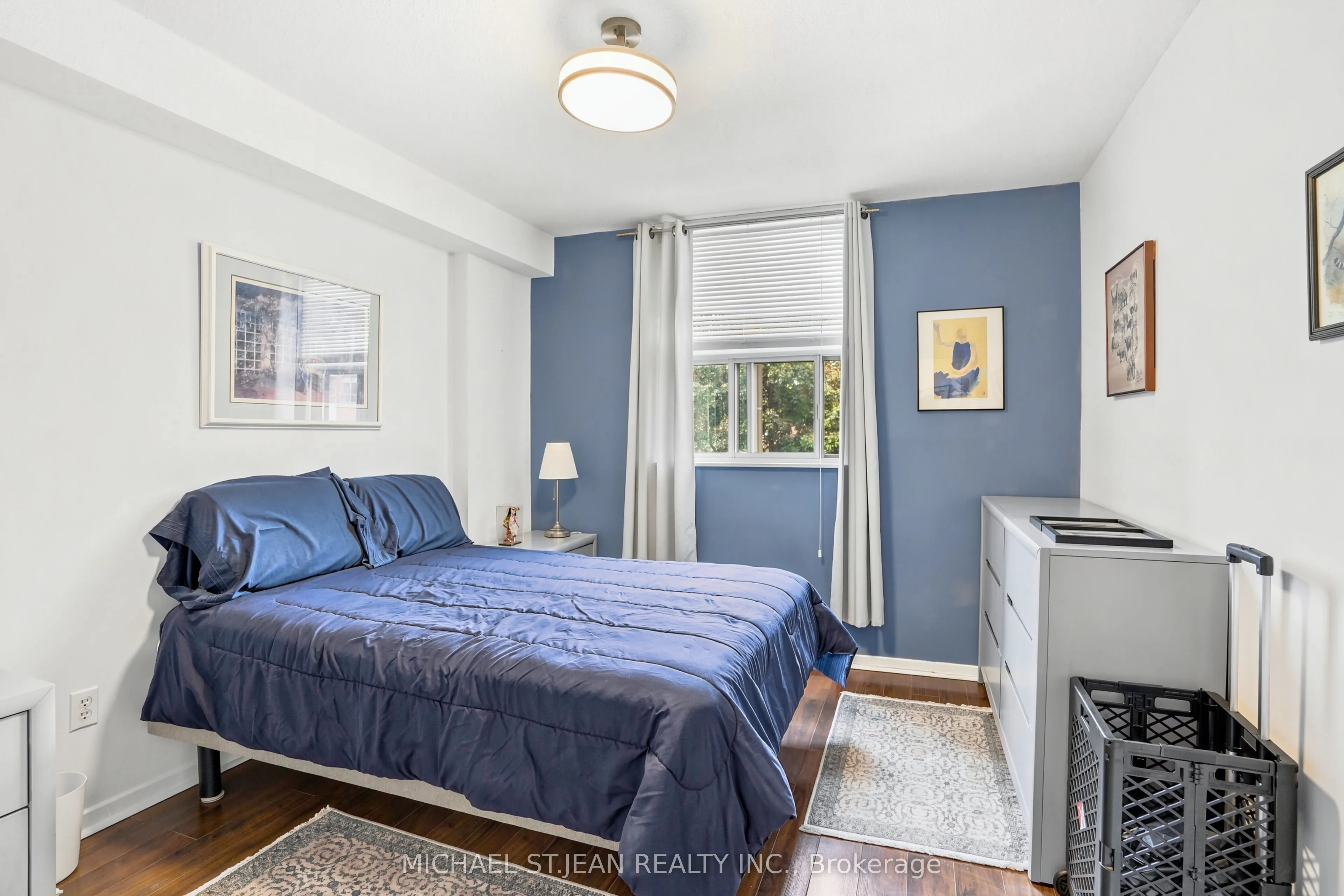 23 Main Street #404