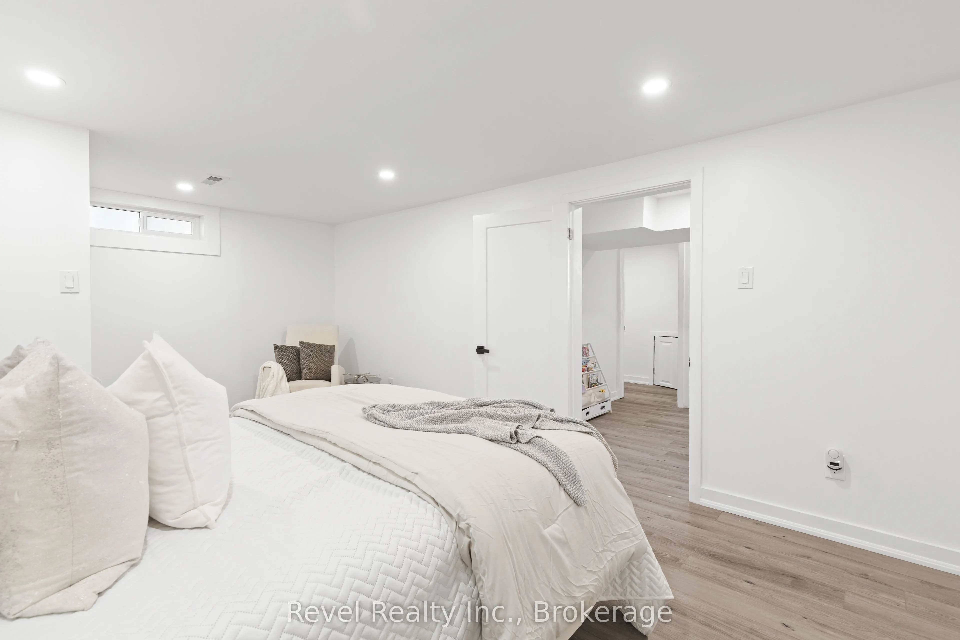 25 Riverview Road