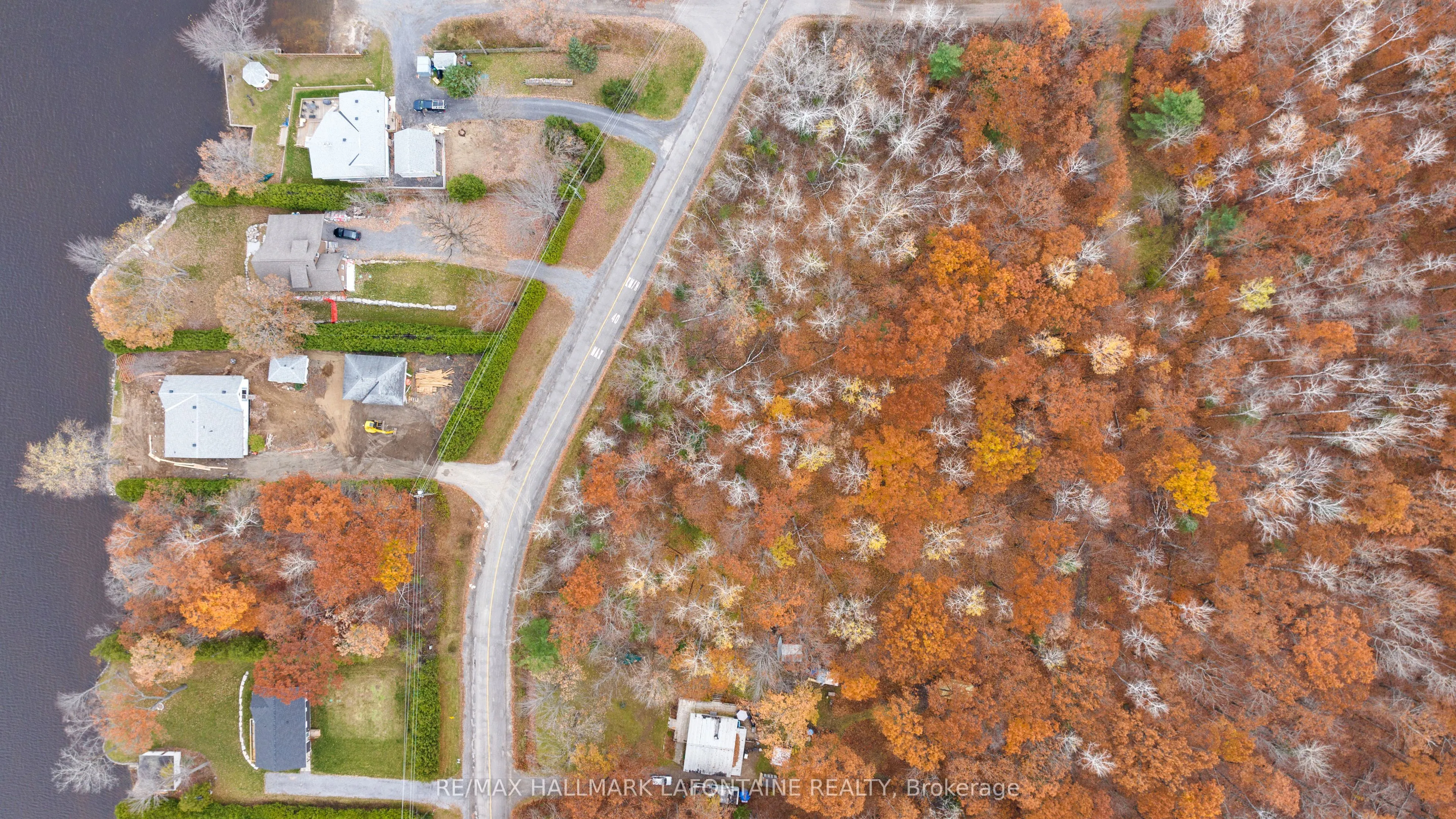 881 BAYVIEW Drive