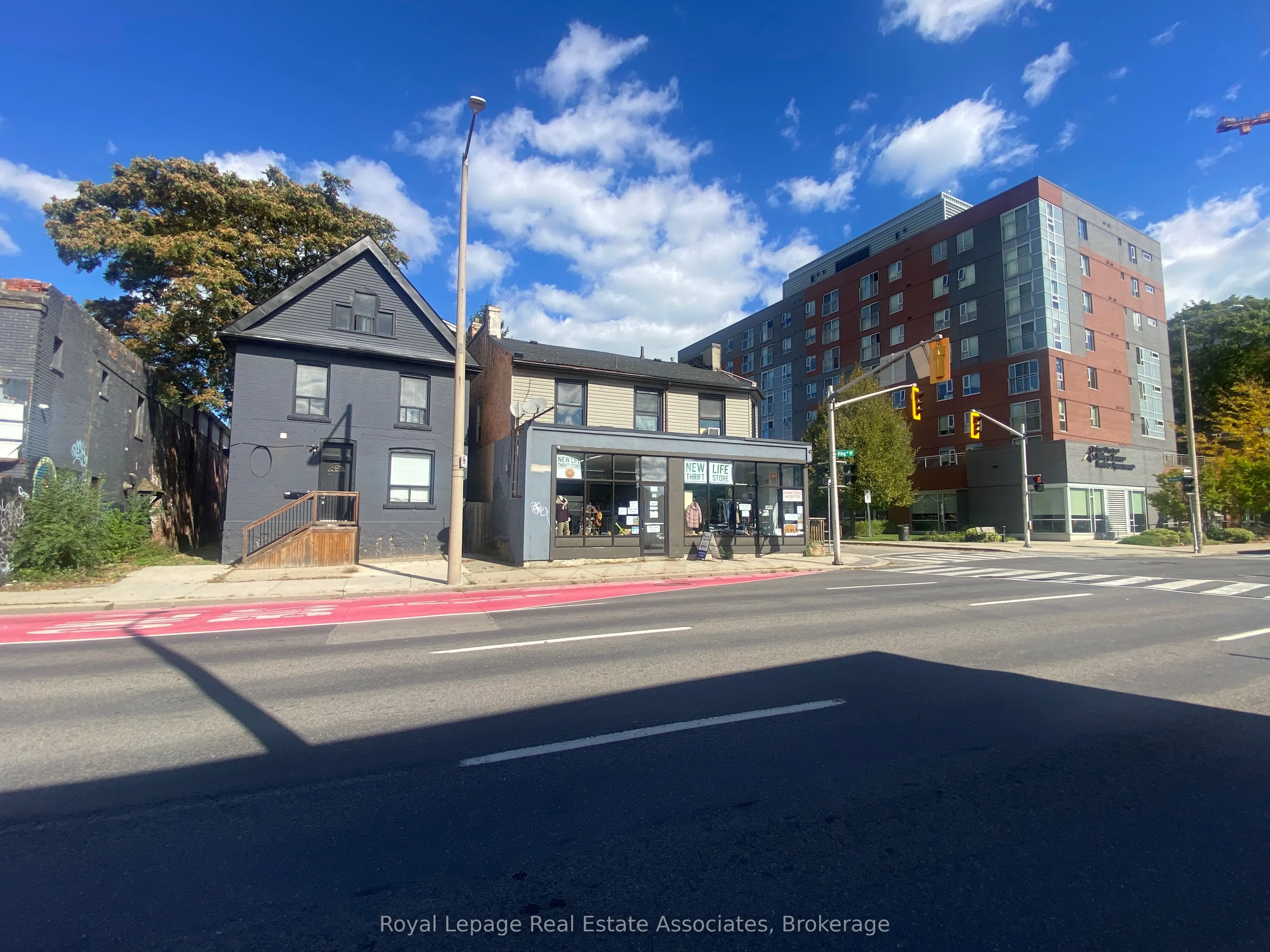 428 King Street W