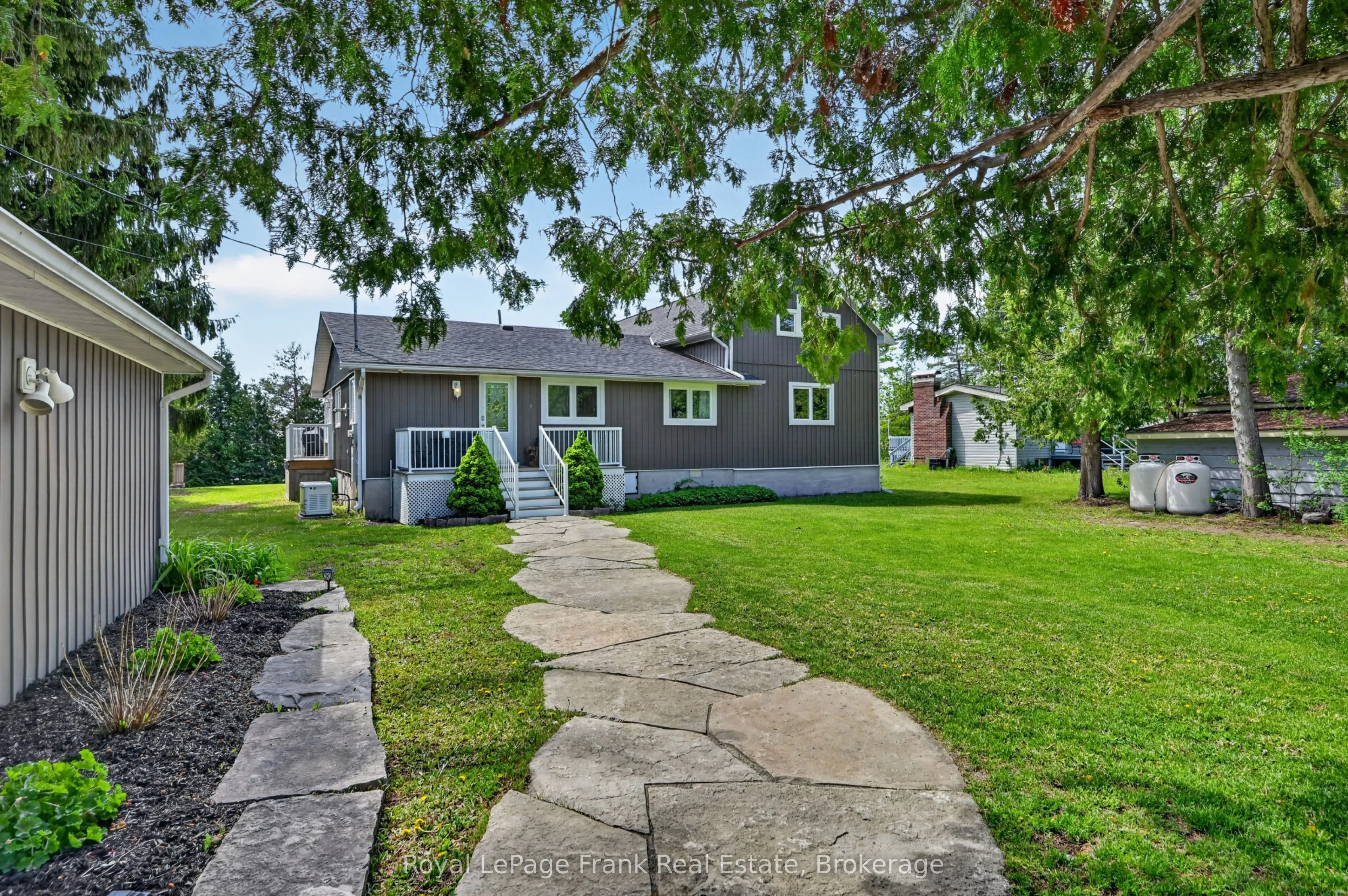 34 Rideau Drive