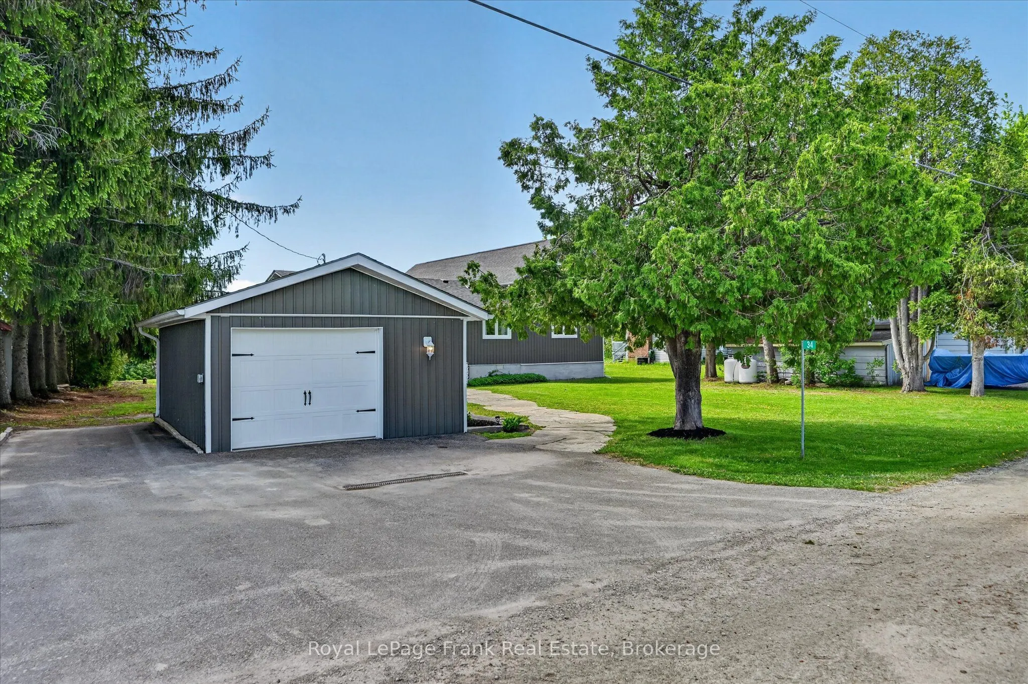 34 Rideau Drive