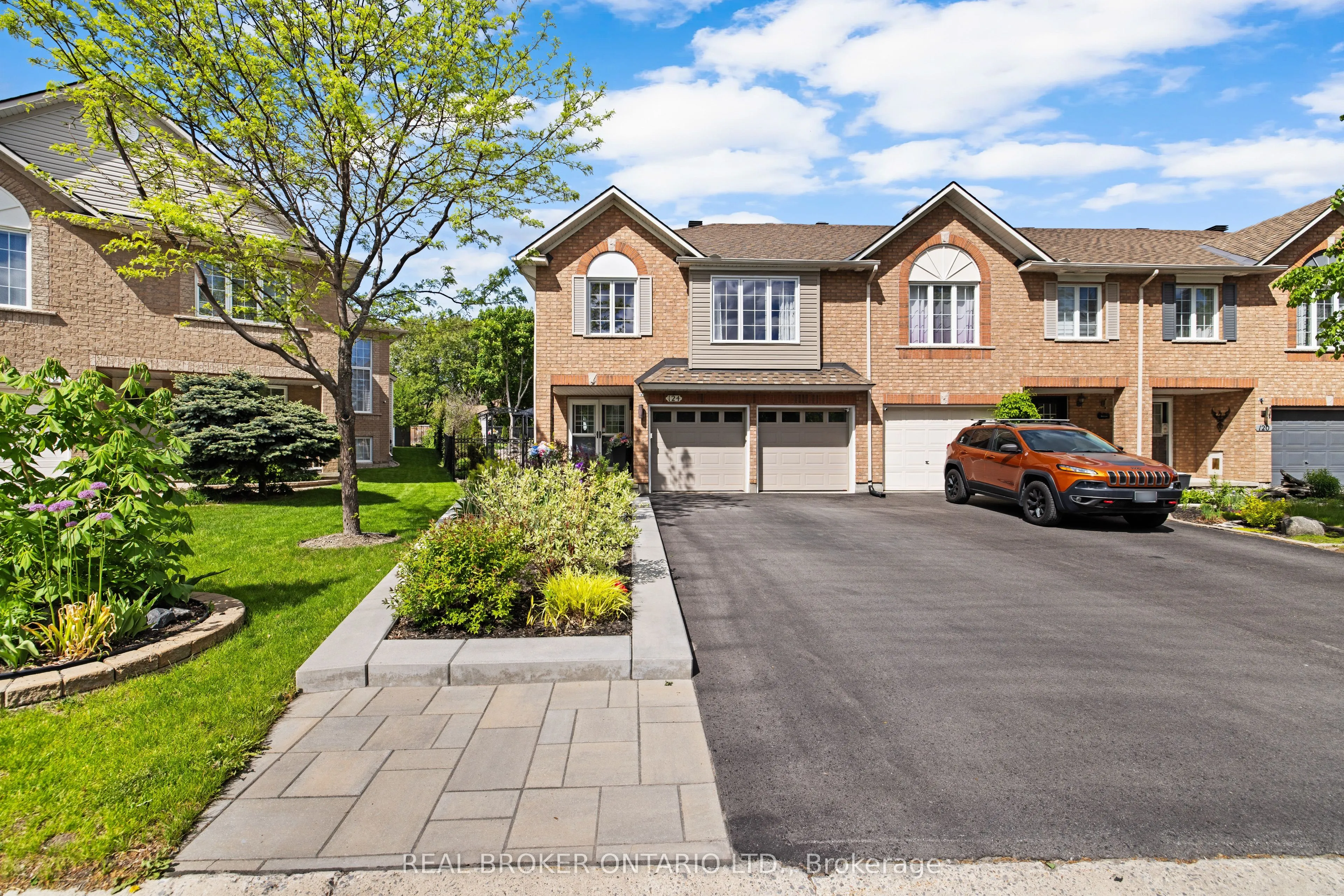 124 Macassa Circle