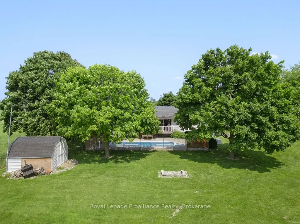 288 Edward Street W