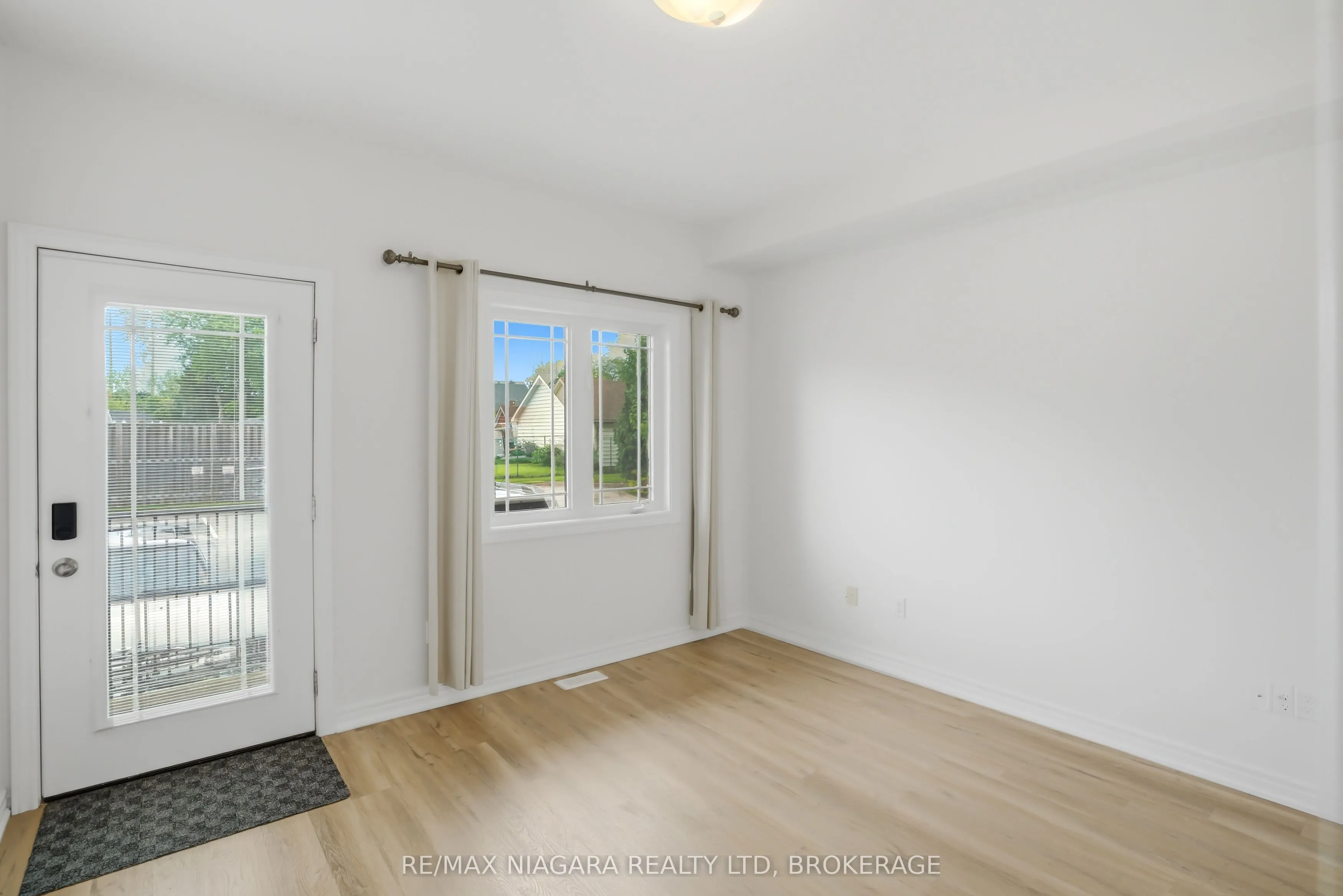 6045 Dunn Street #104
