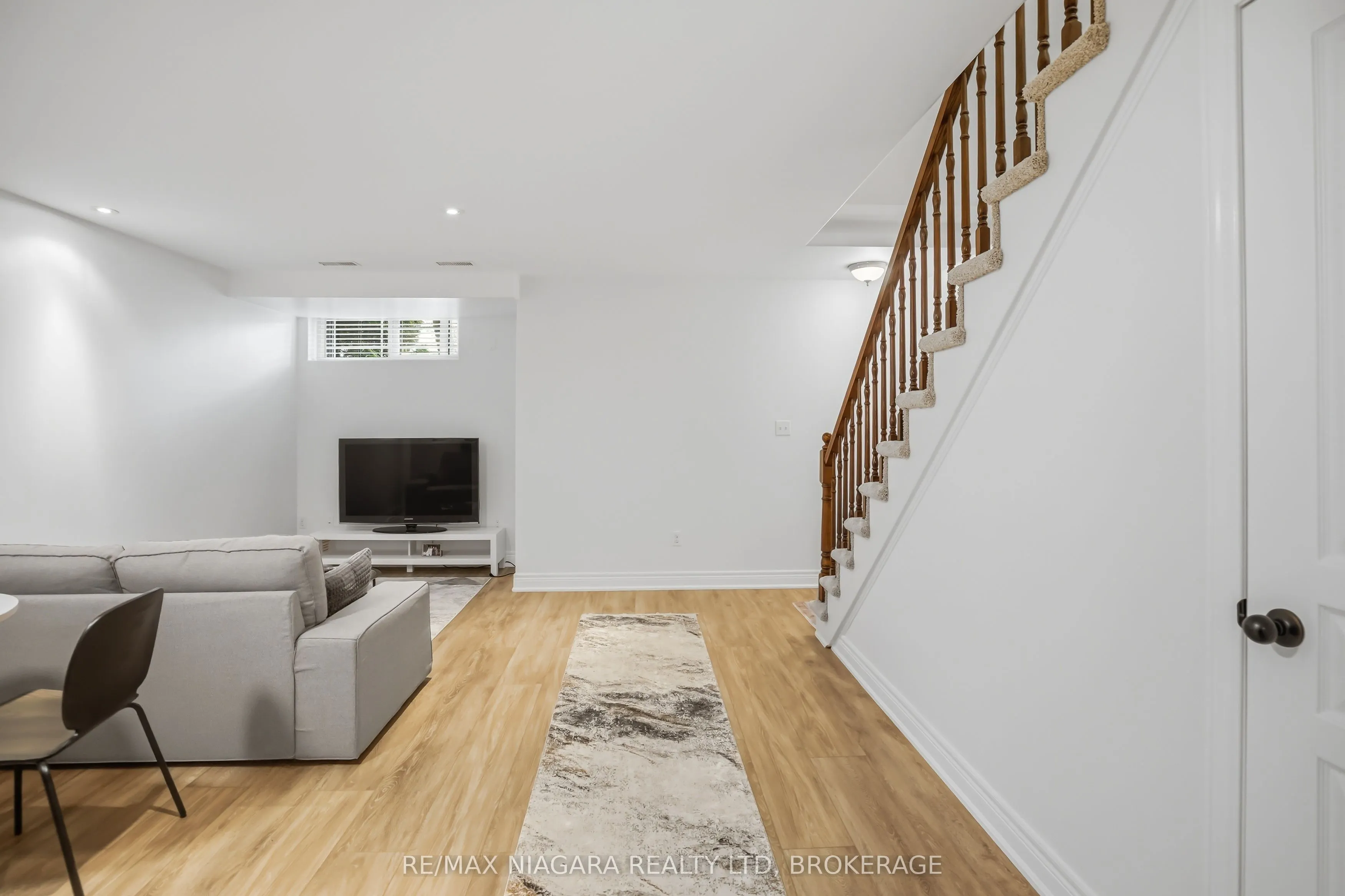 6045 Dunn Street #104
