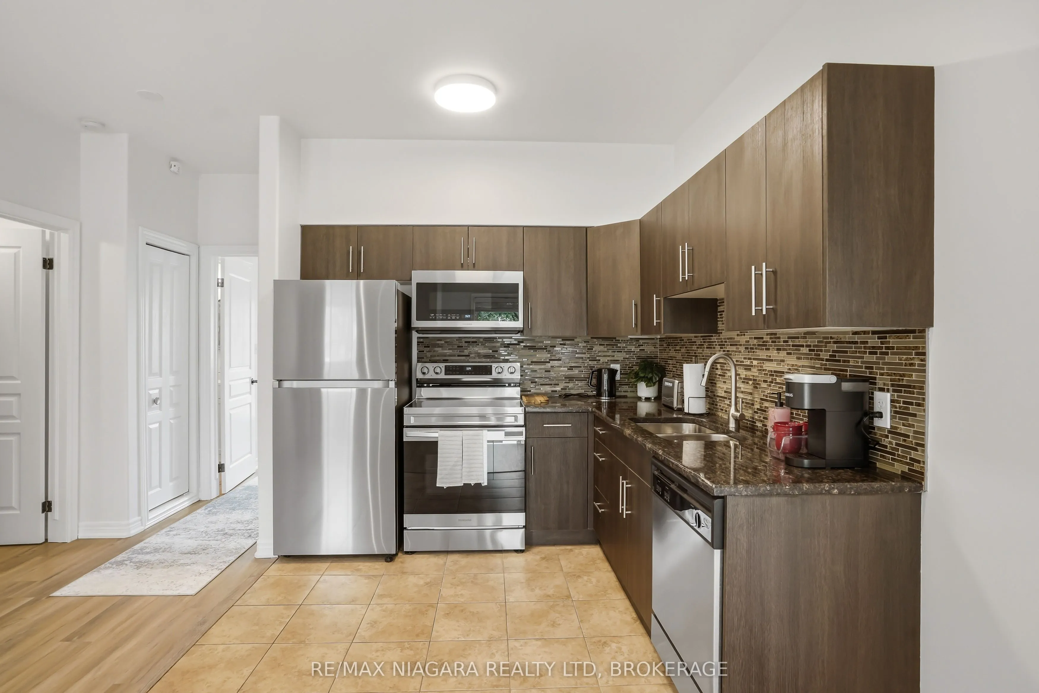 6045 Dunn Street #104