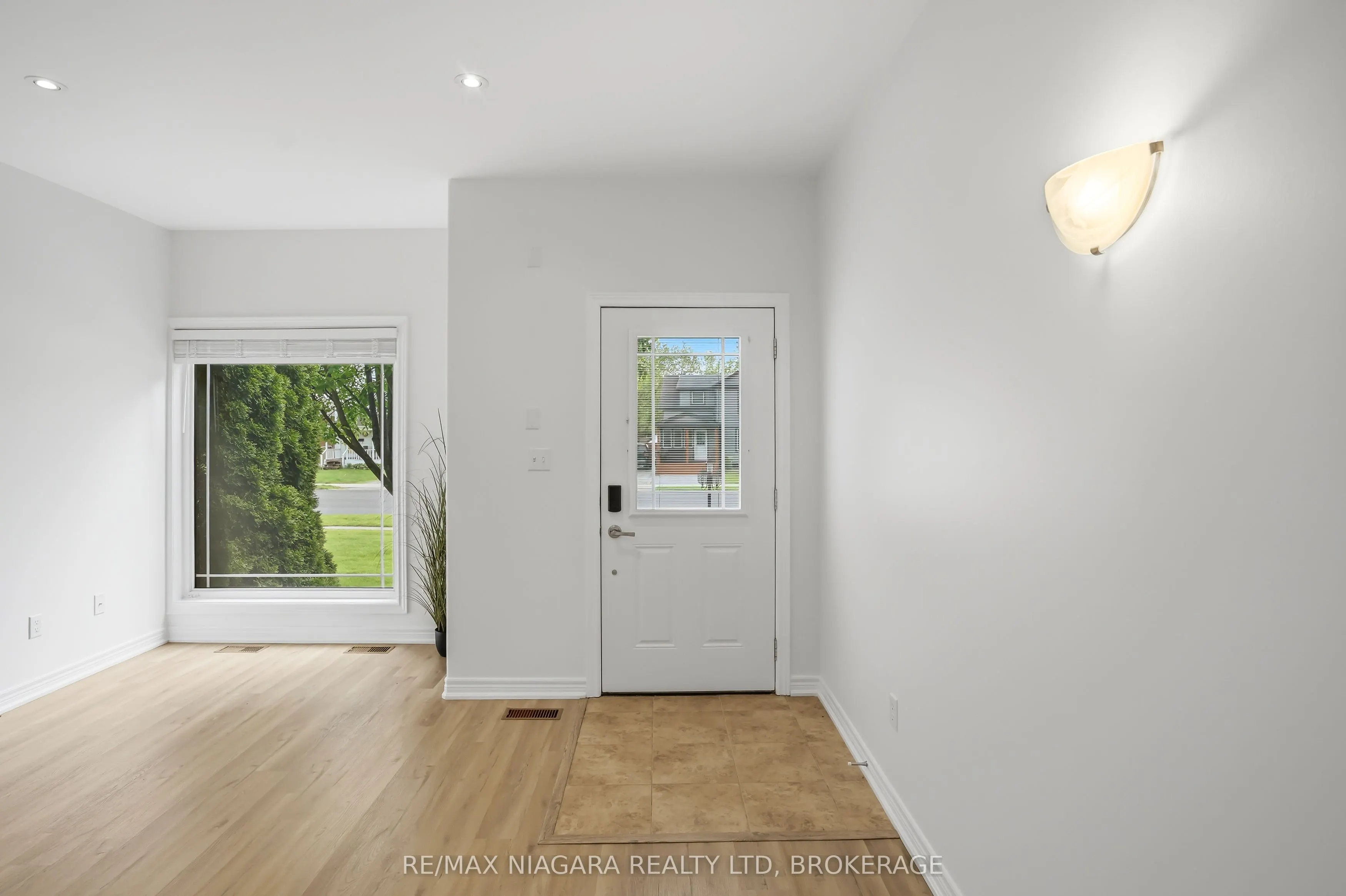 6045 Dunn Street #104