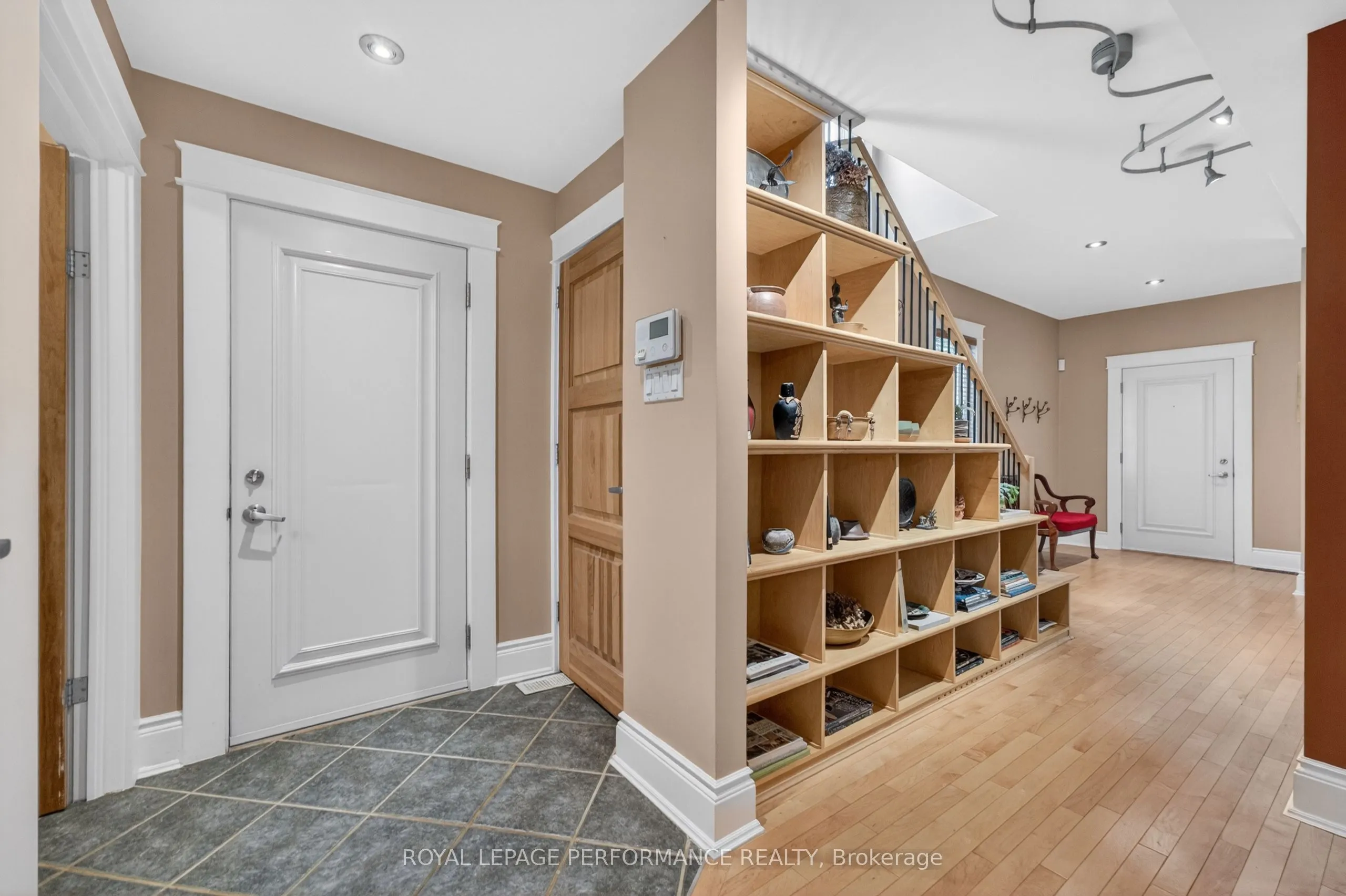 335 Osgoode Street
