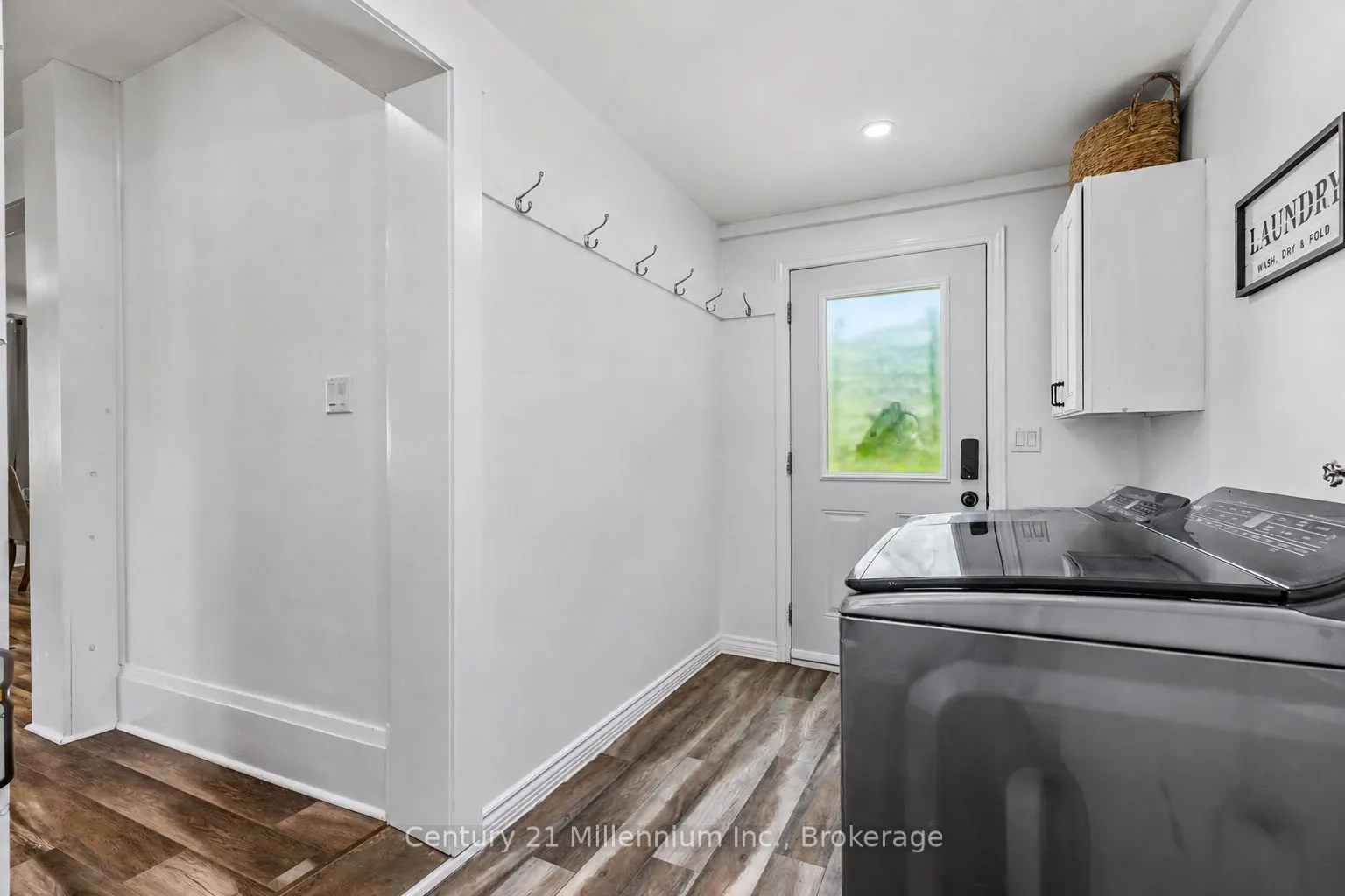 680193 Chatsworth Road 24