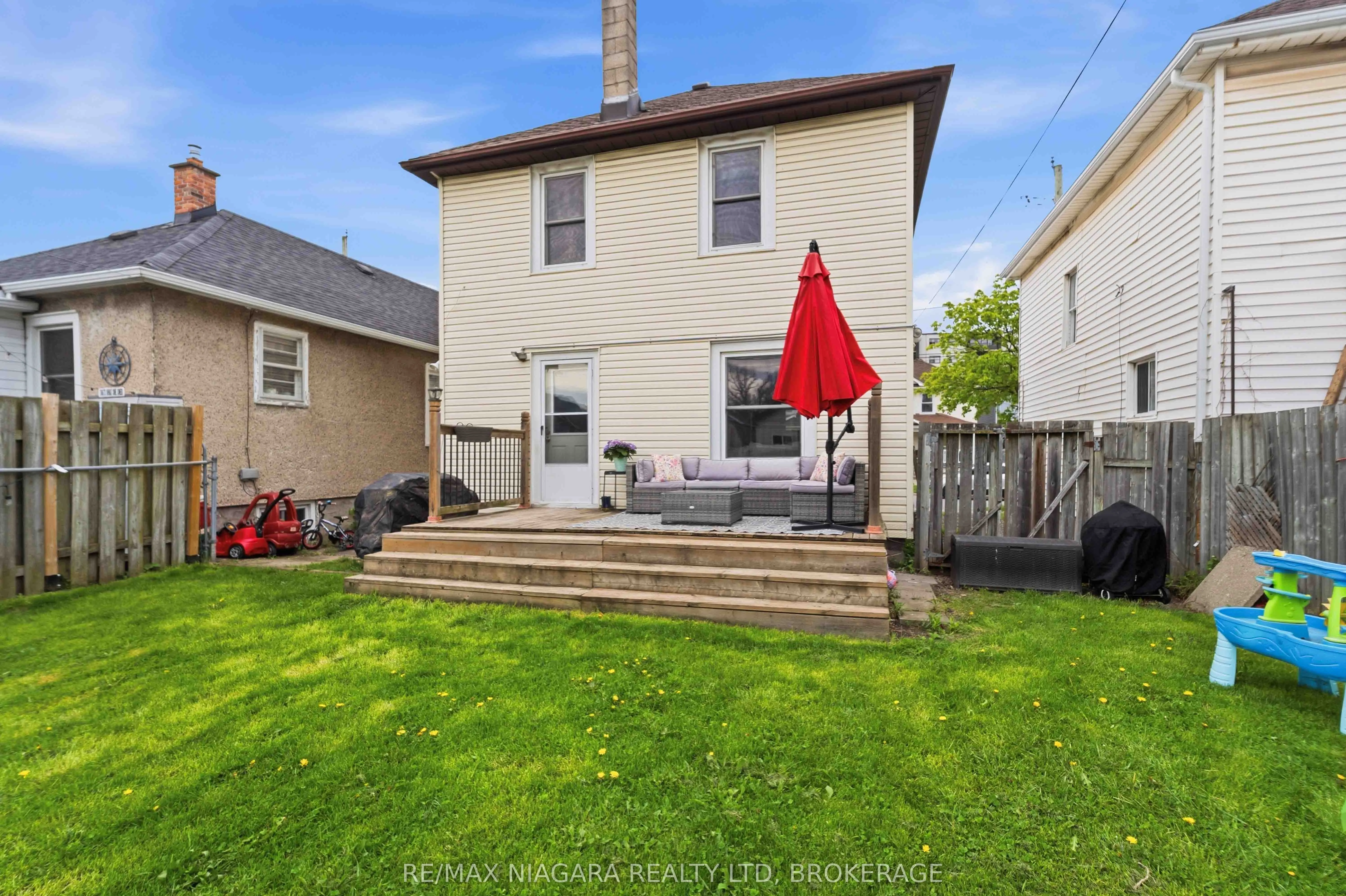 52 Berryman Avenue