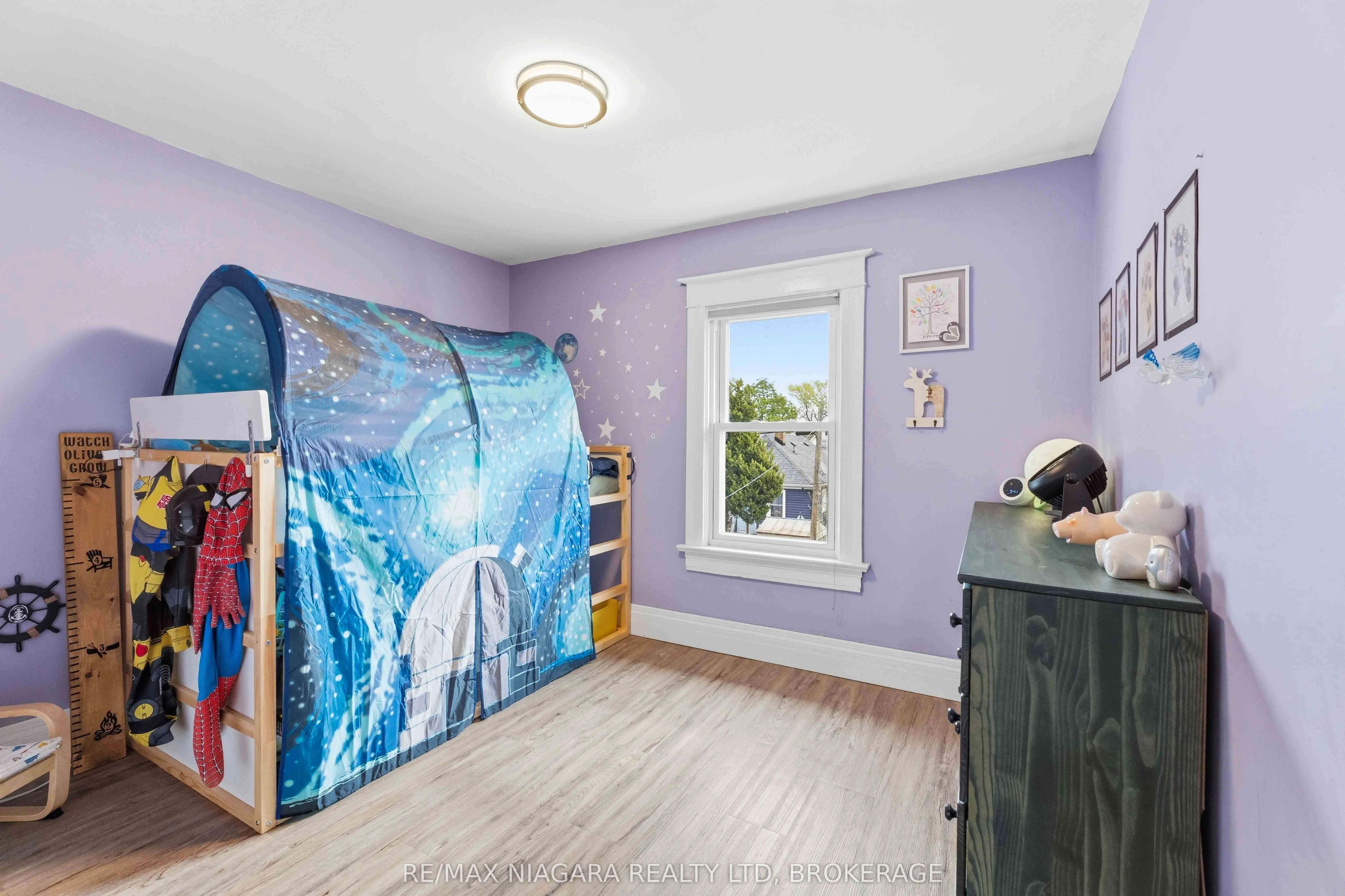 52 Berryman Avenue