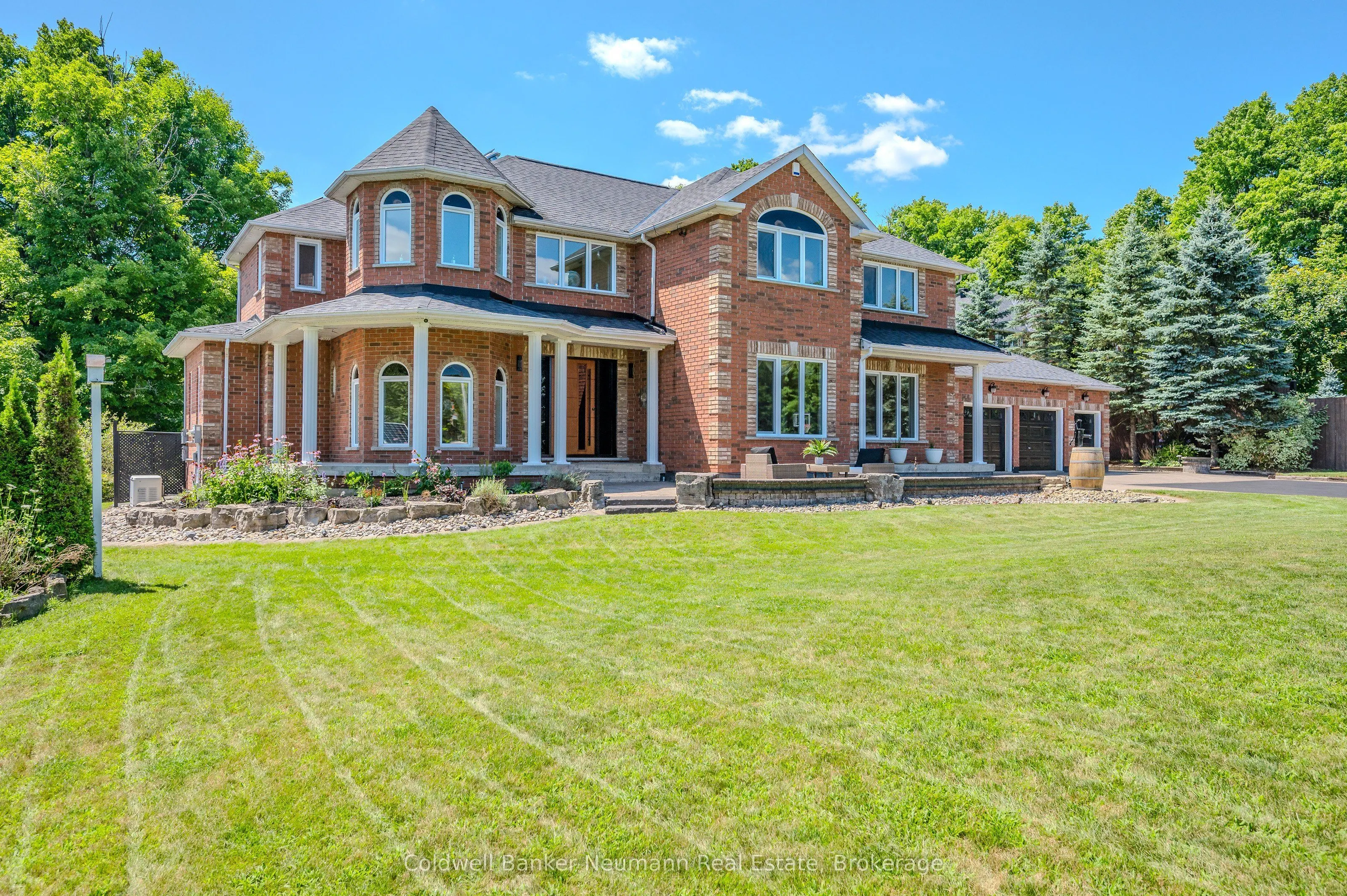 32 Forest Ridge Road