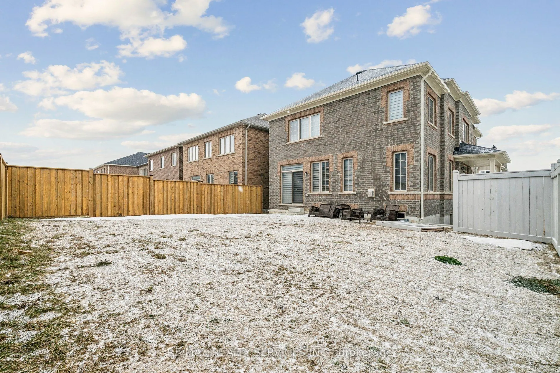 525 Red Elm Road