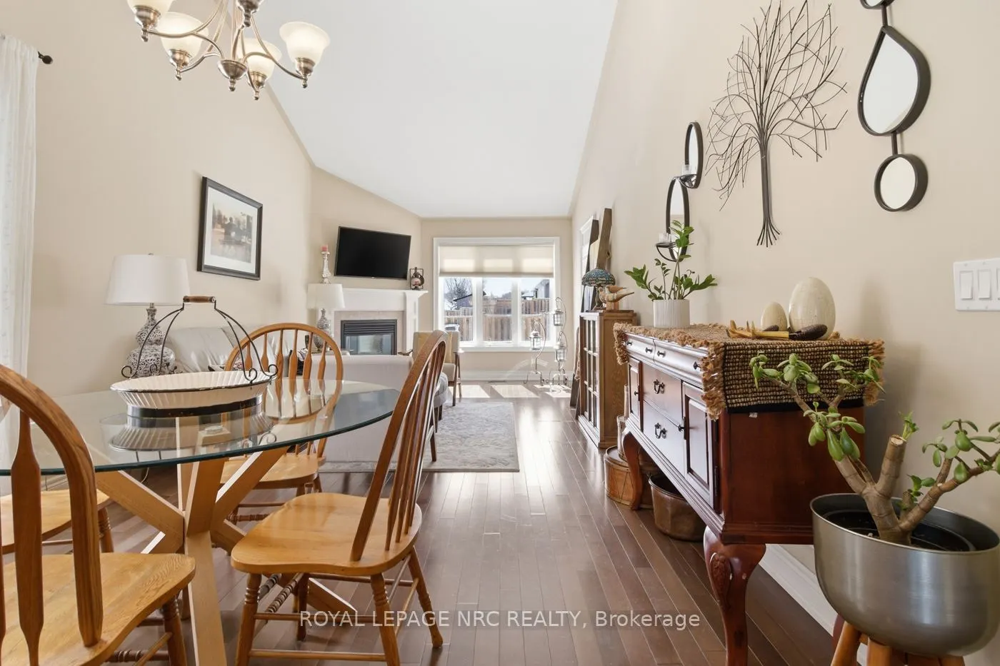 3945 Village Creek Drive