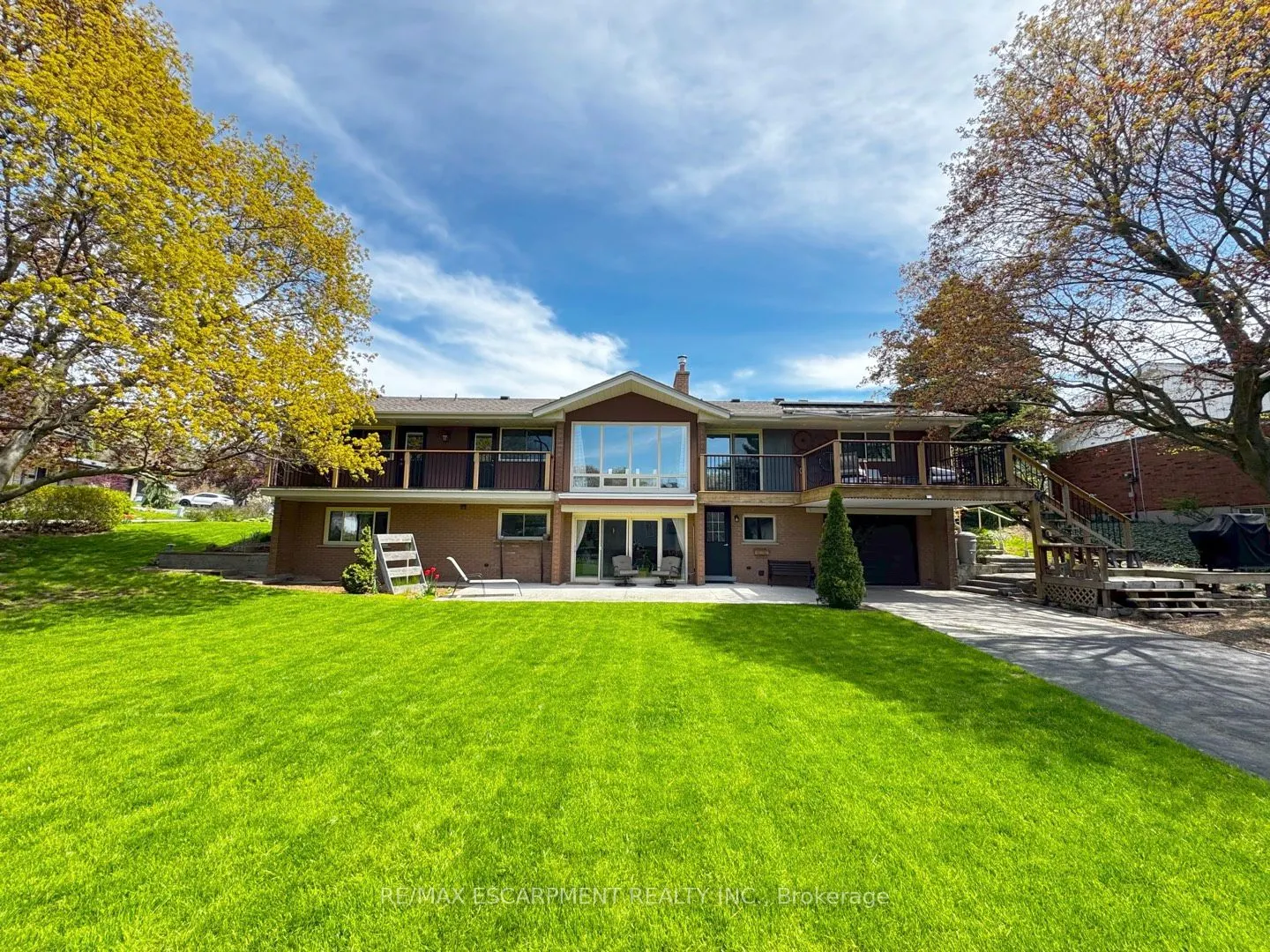 81 Thomson Drive
