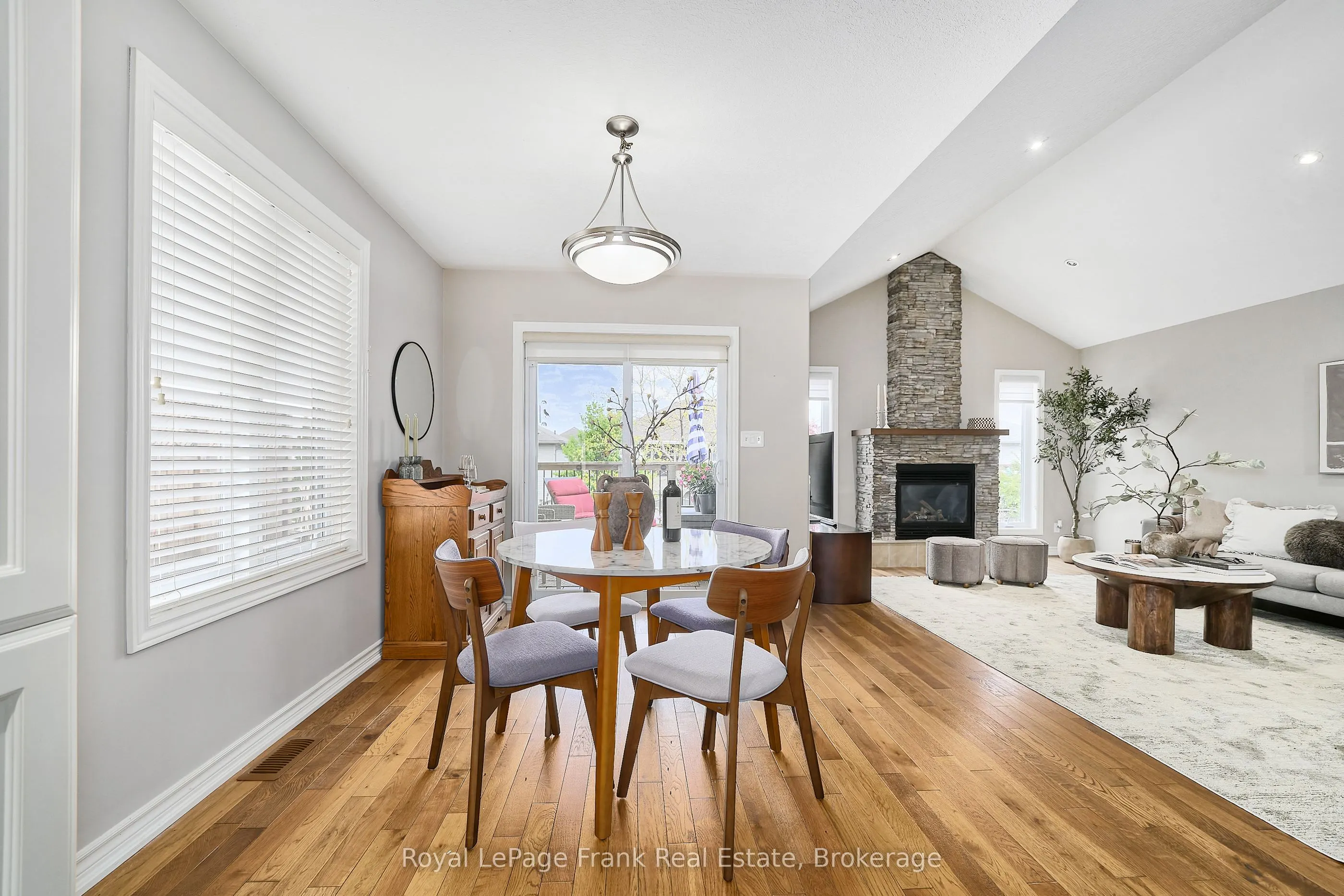 11 Fox Den Drive