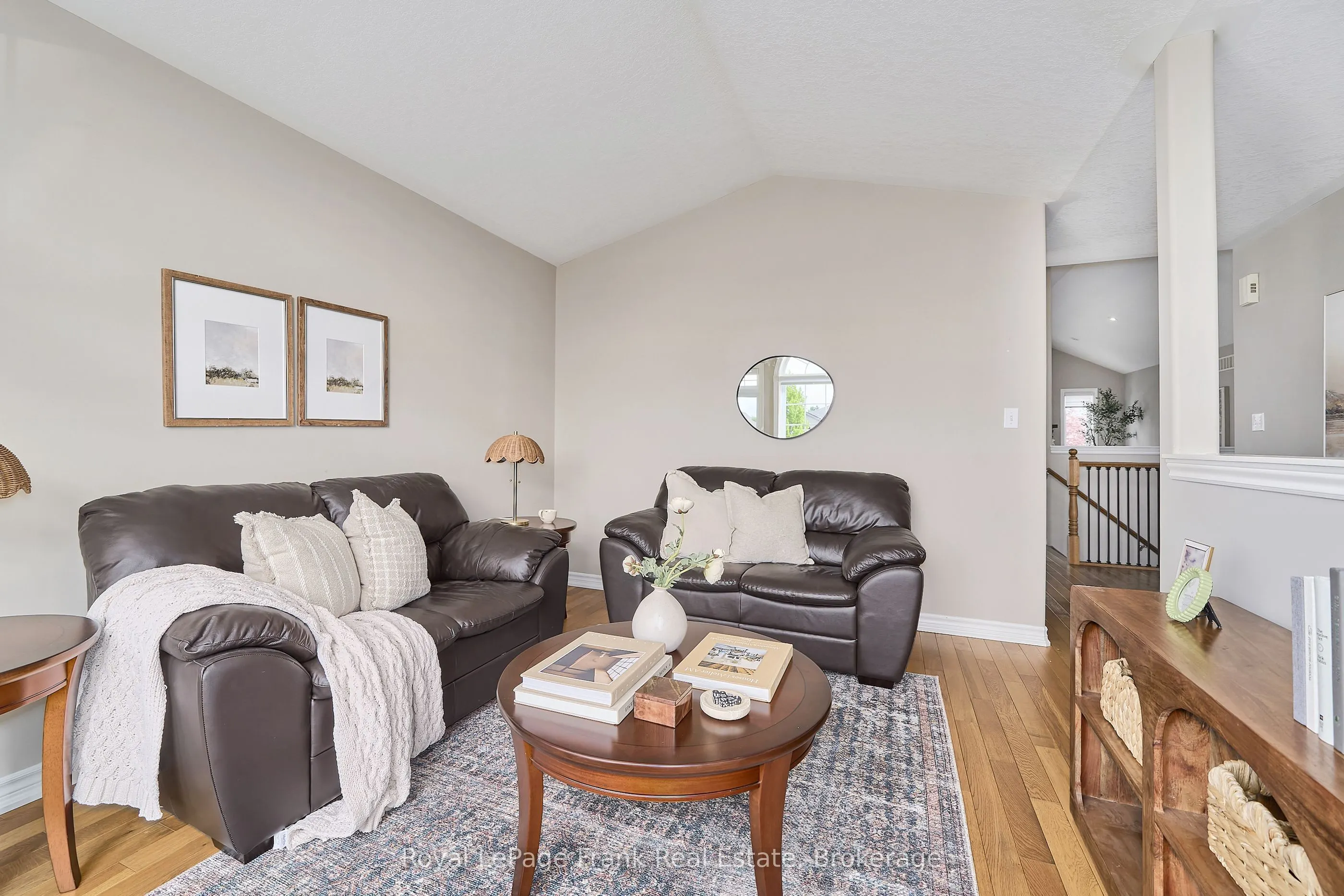11 Fox Den Drive