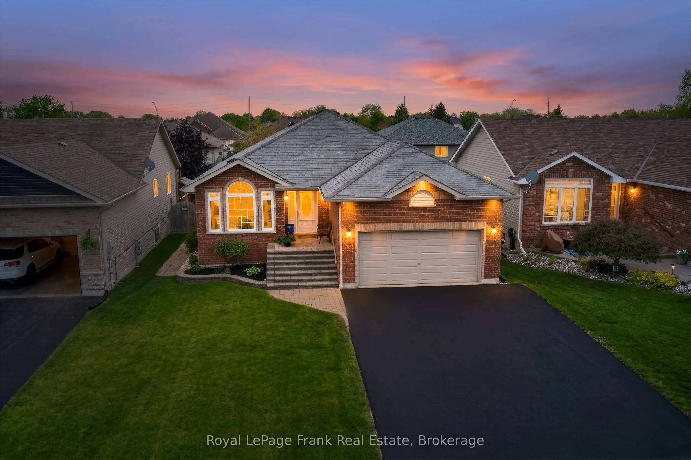 11 Fox Den Drive