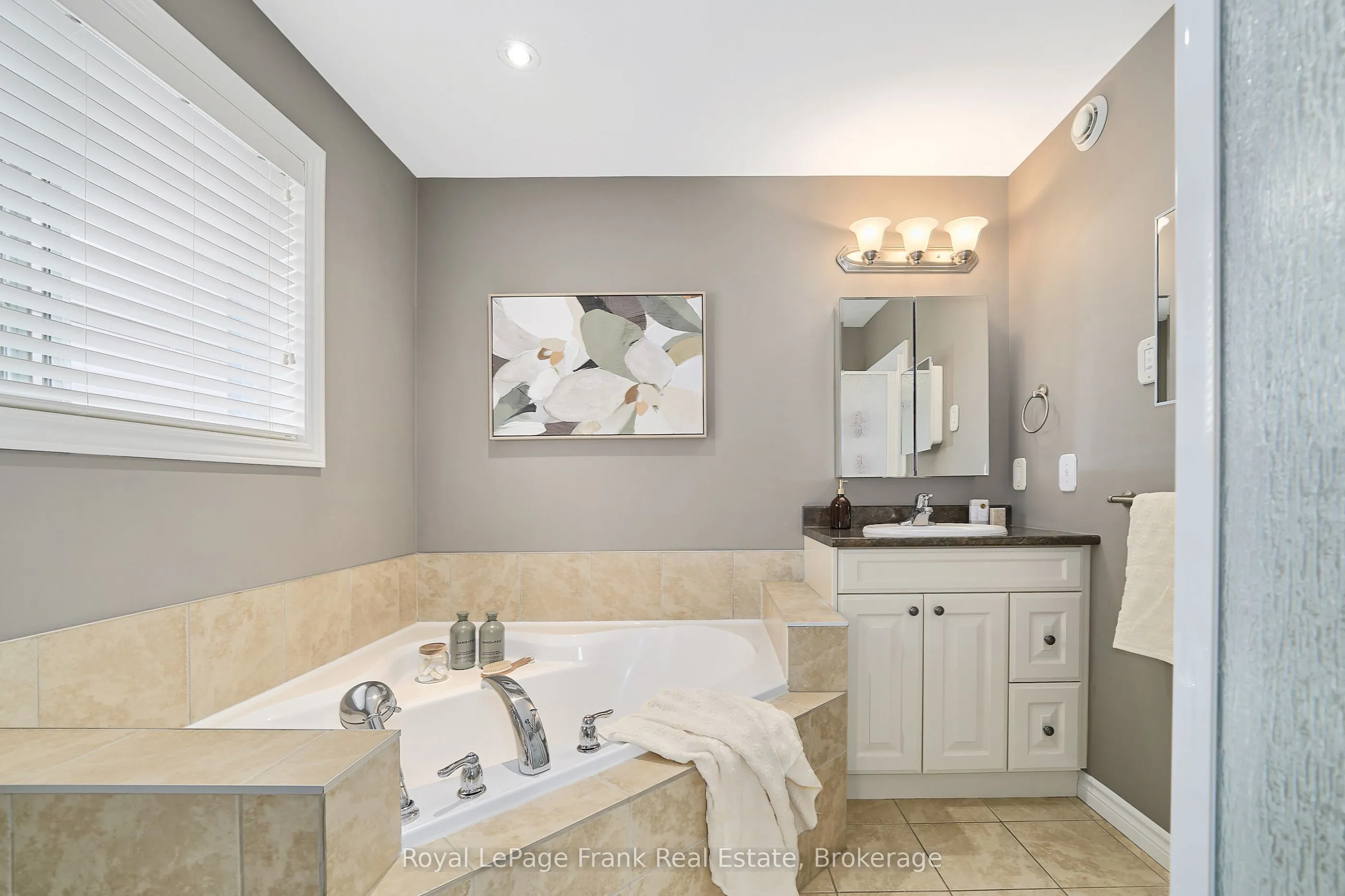 11 Fox Den Drive