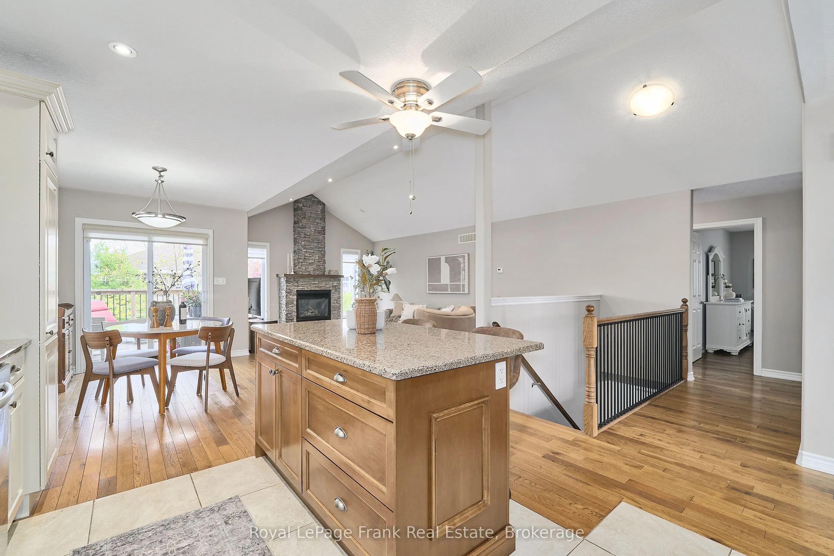 11 Fox Den Drive