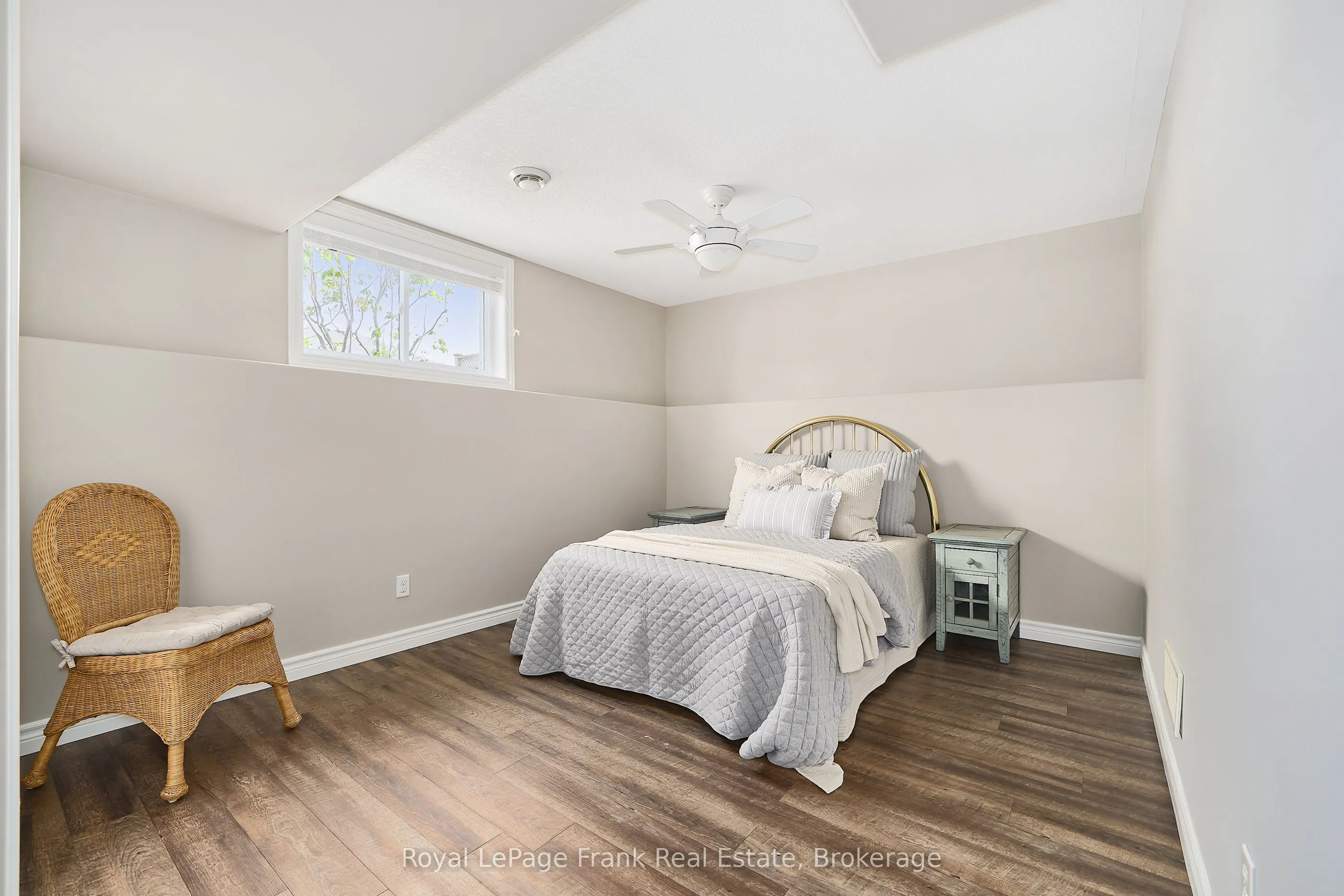 11 Fox Den Drive