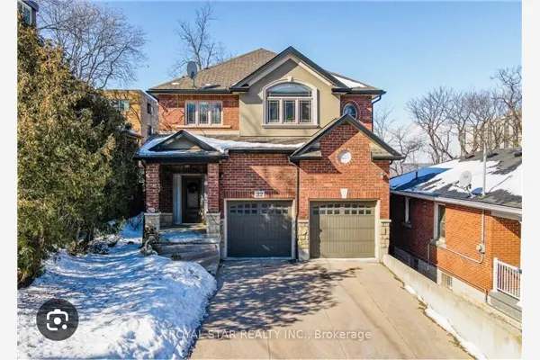 32 Mountwood Avenue