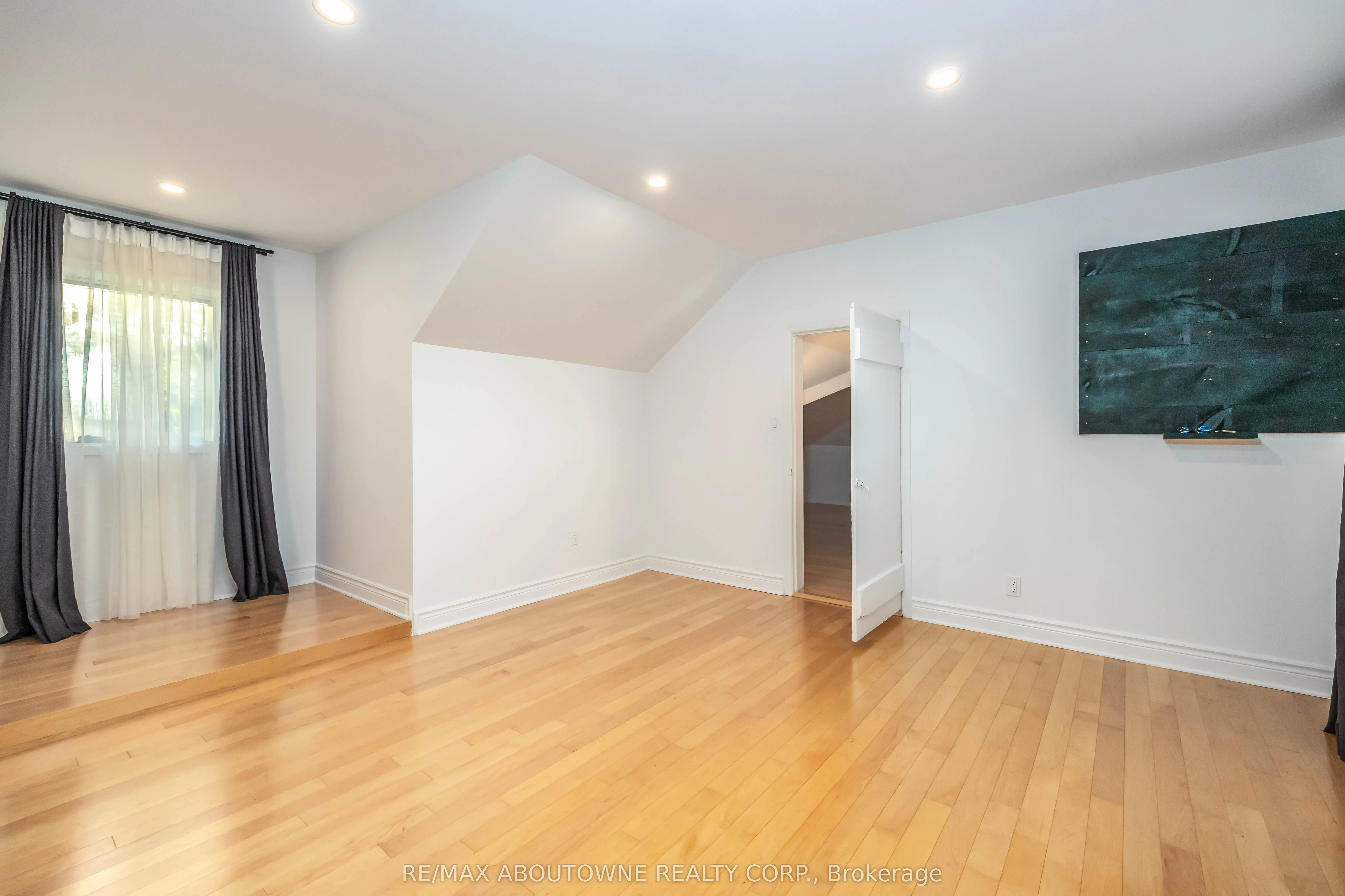 3276 Governors Road
