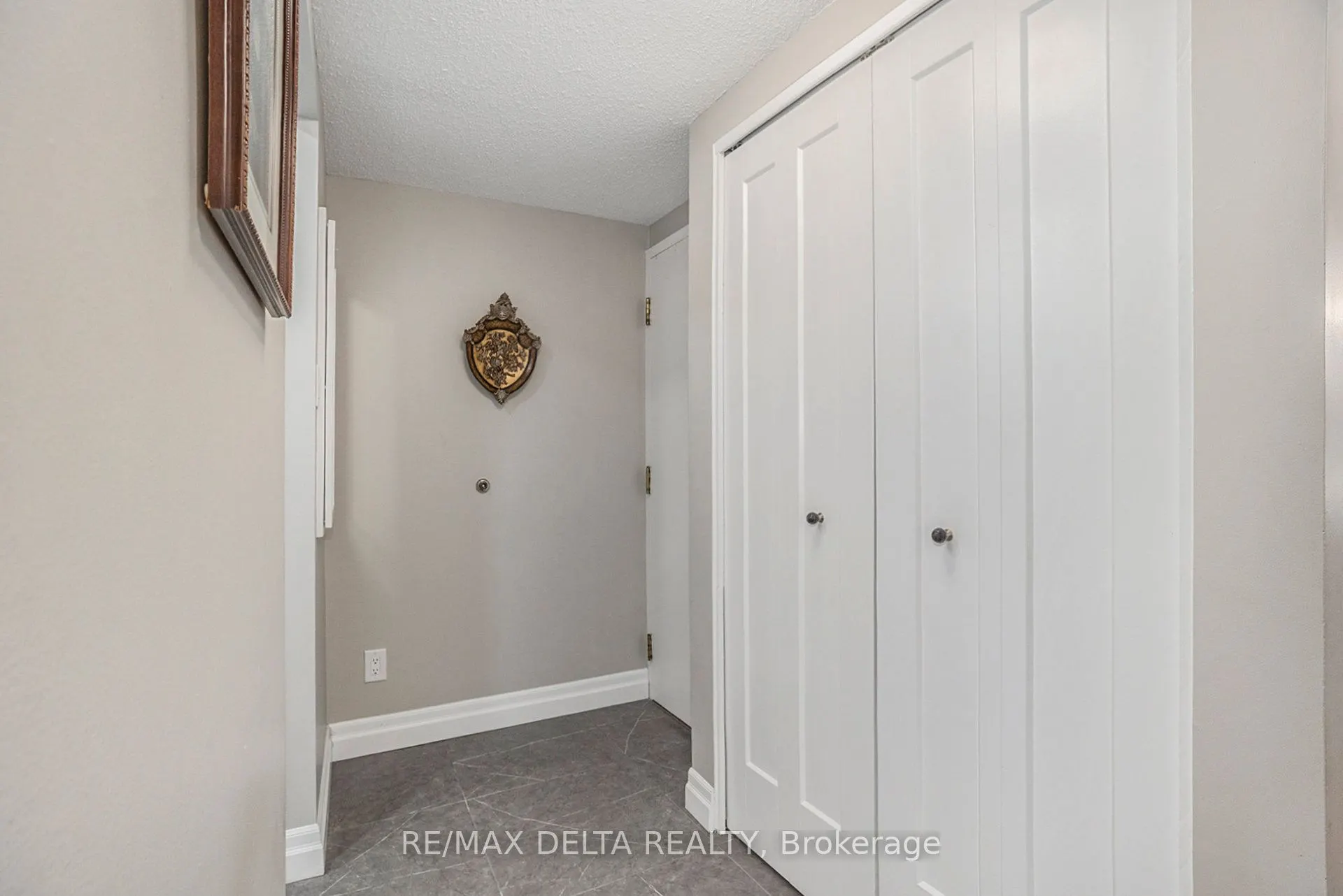 295 Gilmour Street #304
